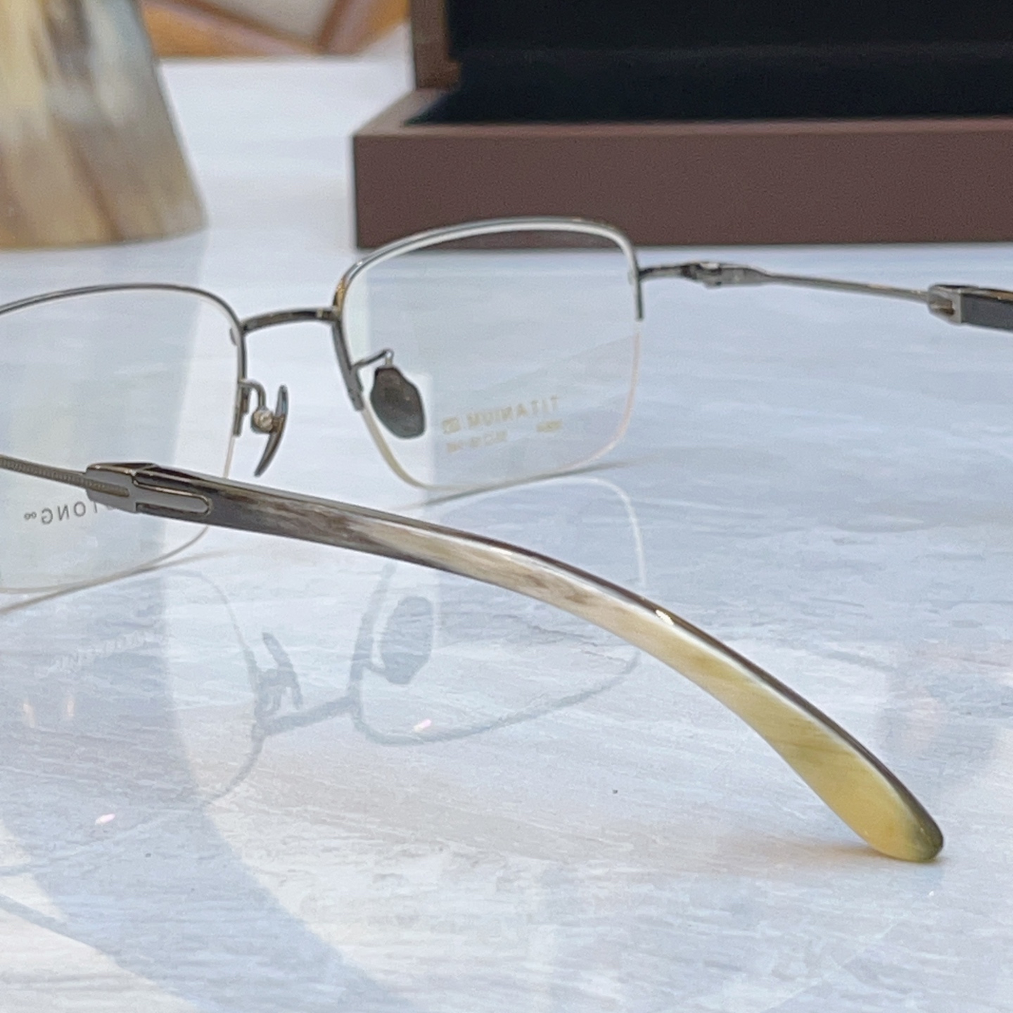 ，【TWOTONG】新款眼镜架，MODEL：V904，SIZE：55口18-148，钛框 牛角镜腿✨【配木盒+袋+牛角护