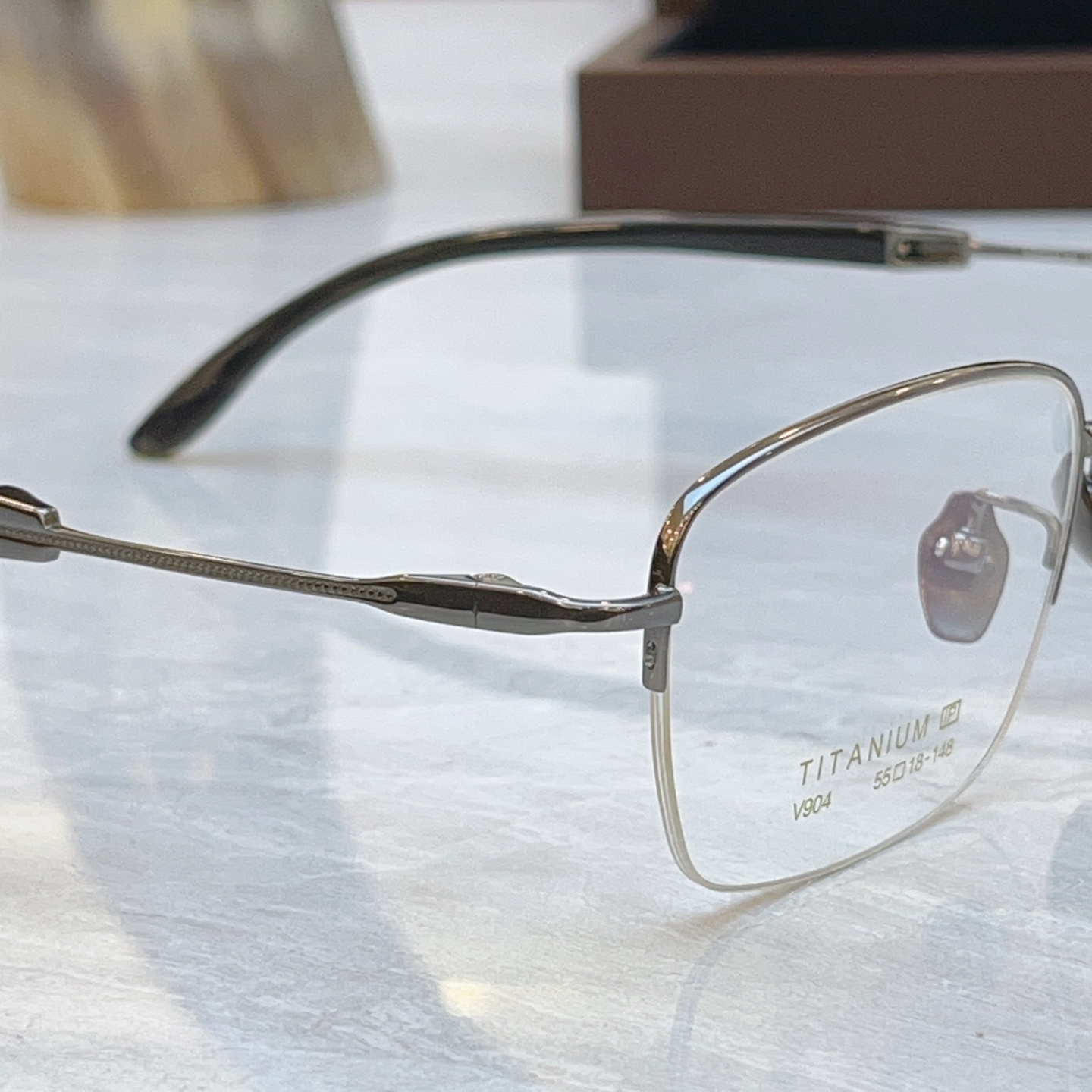，【TWOTONG】新款眼镜架，MODEL：V904，SIZE：55口18-148，钛框 牛角镜腿✨【配木盒+袋+牛角护