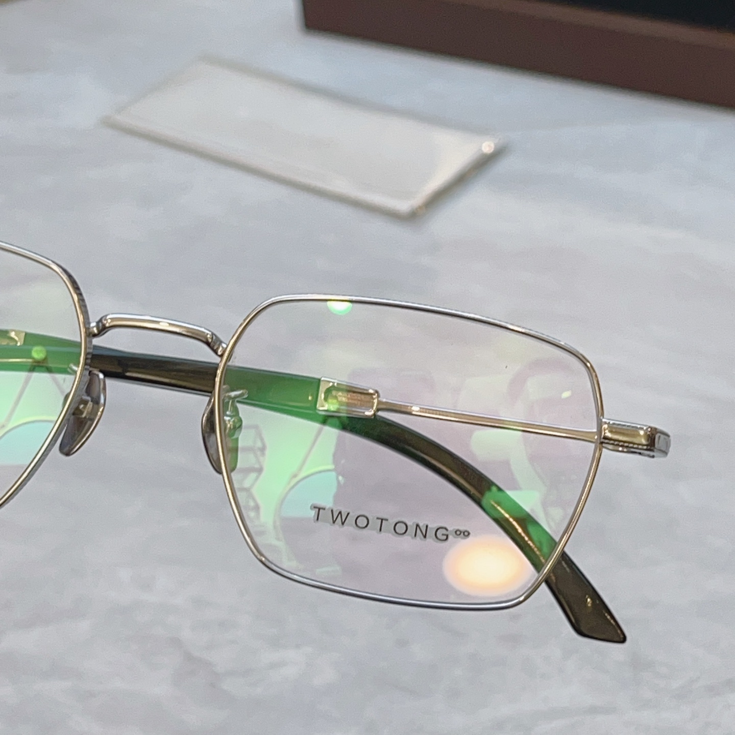 ，【TWOTONG】新款眼镜架，MODEL：V905，SIZE：54口19-148，钛框 牛角镜腿✨【配木盒+袋+牛角护