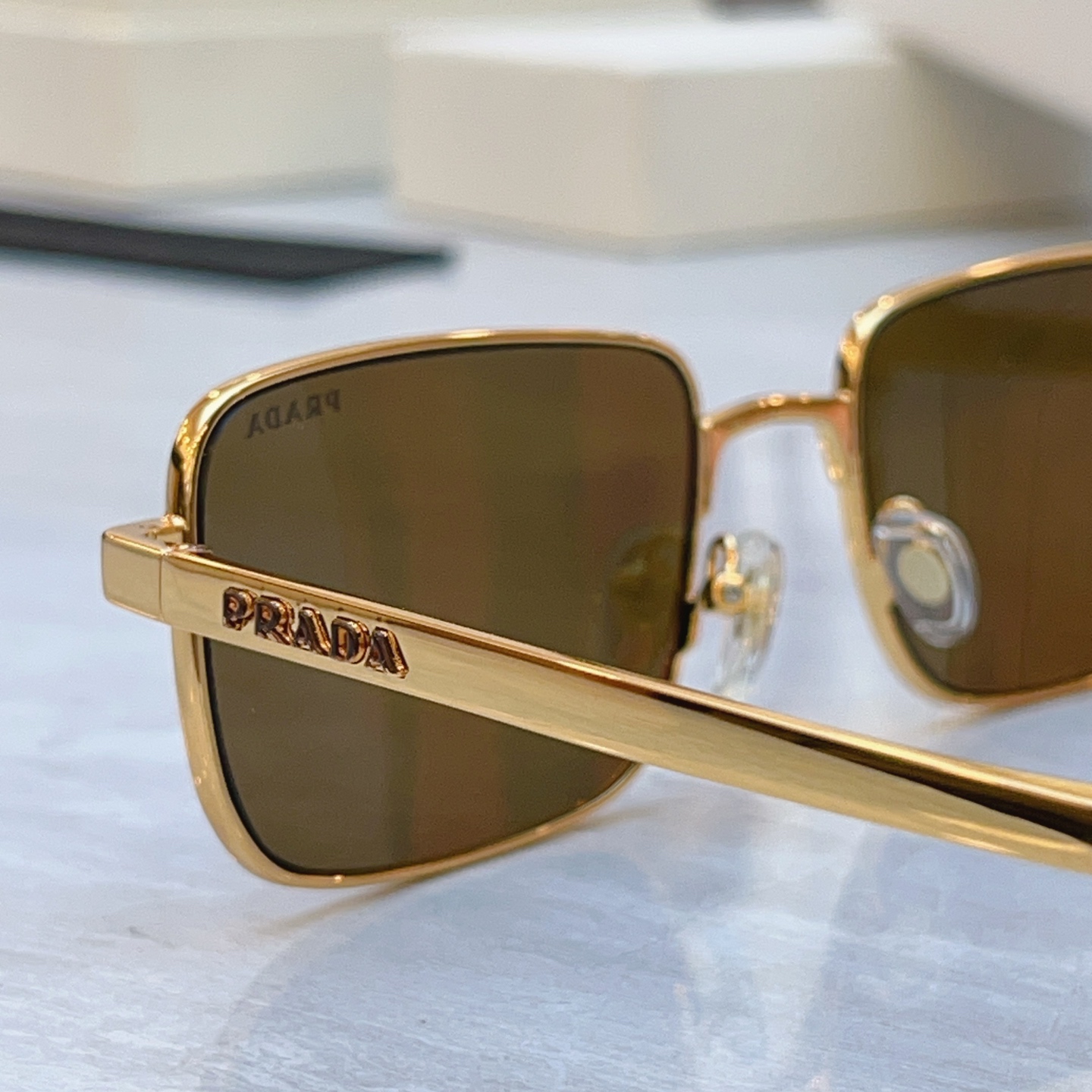 ，【PRAD*】普拉*达新款太阳镜🕶️ ，MODEL：PR D54S，SIZE：56口19-148