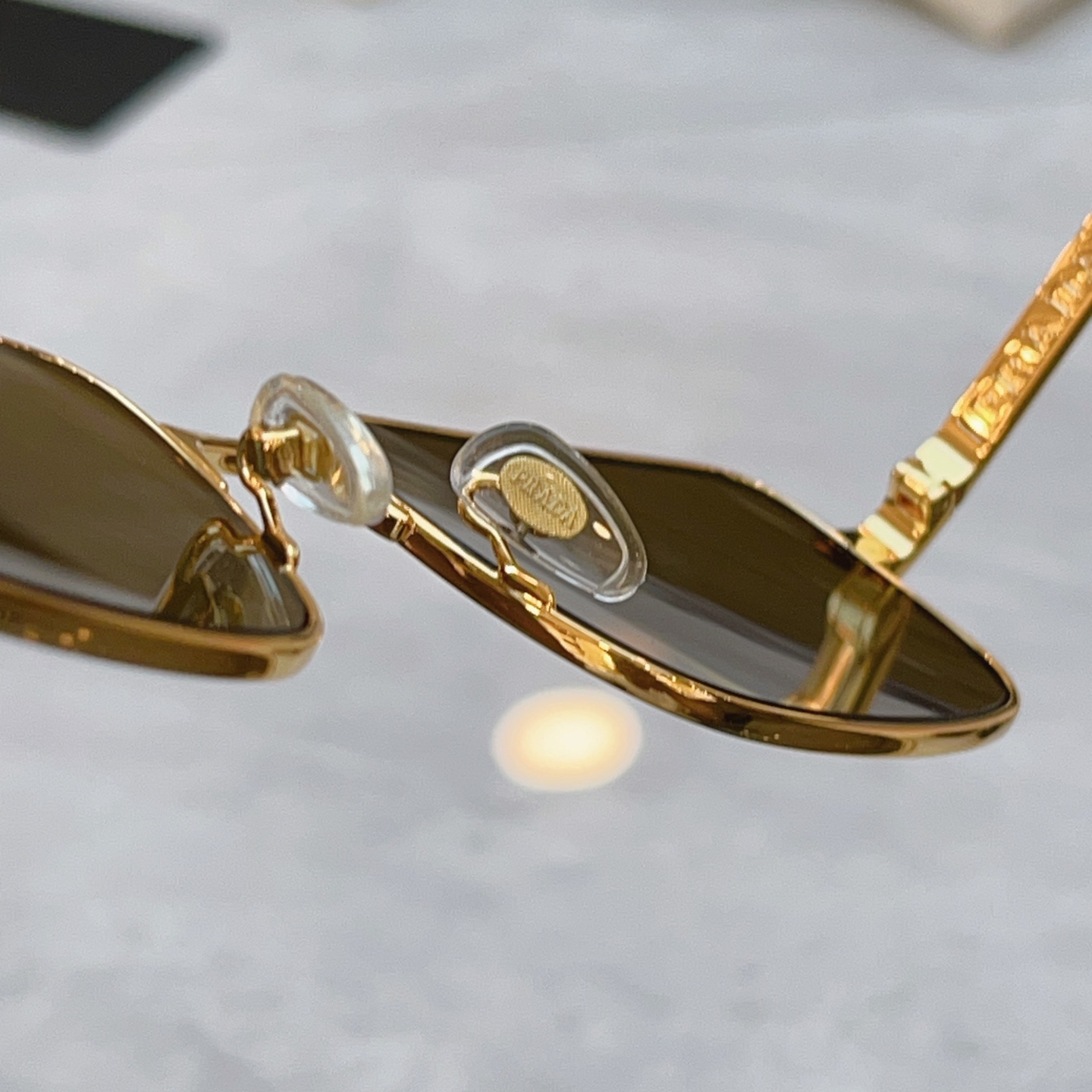 ，【PRAD*】普拉*达新款太阳镜🕶️ ，MODEL：PR D54S，SIZE：56口19-148