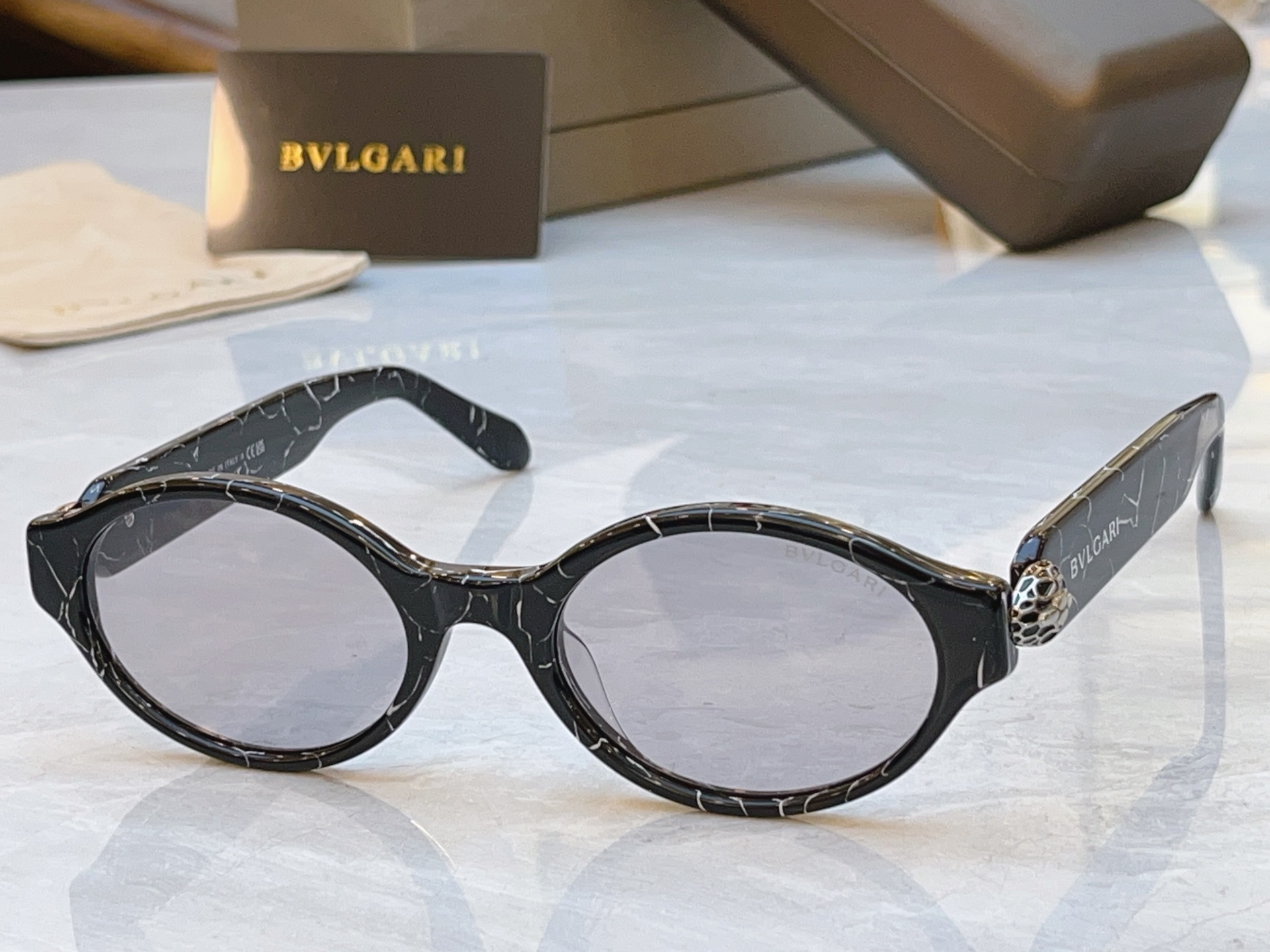 ，【BVLGA*】宝格*丽新款太阳镜，MODEL：BV 9045B，SIZE：53口20-148
