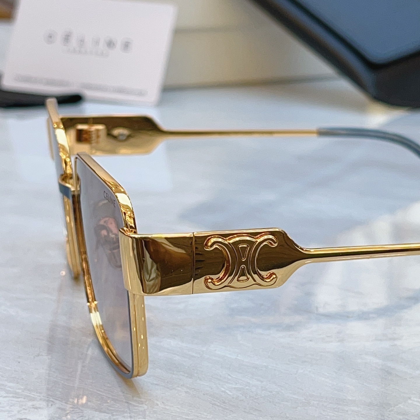 ，【CELIN*】赛*琳新款太阳镜， MODEL:CLl576LU，SIZE: 57口21-145