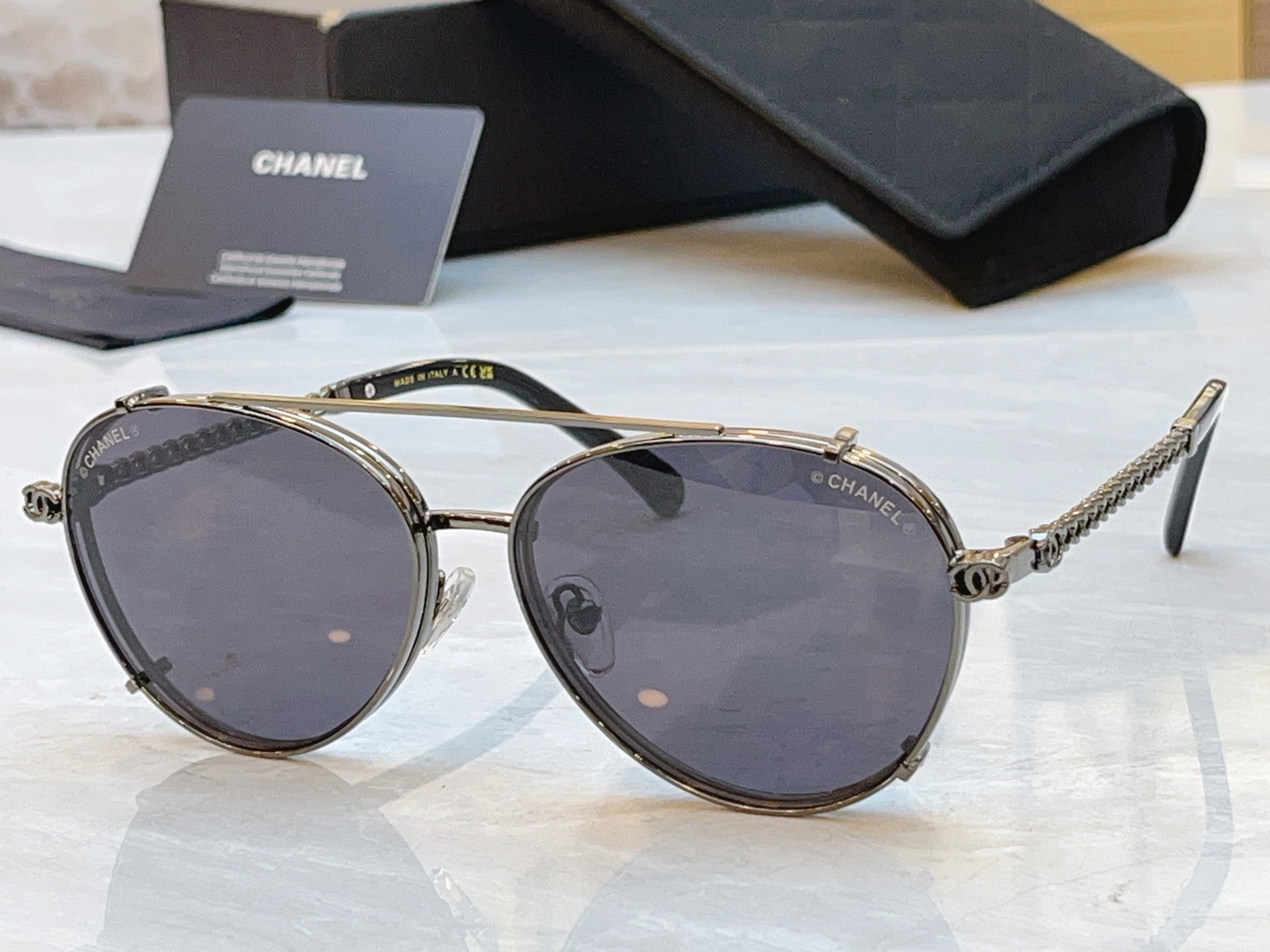 ，【CHANE*】香奈儿新款太阳镜，MODEL：A95110，SIZE：58口15-145