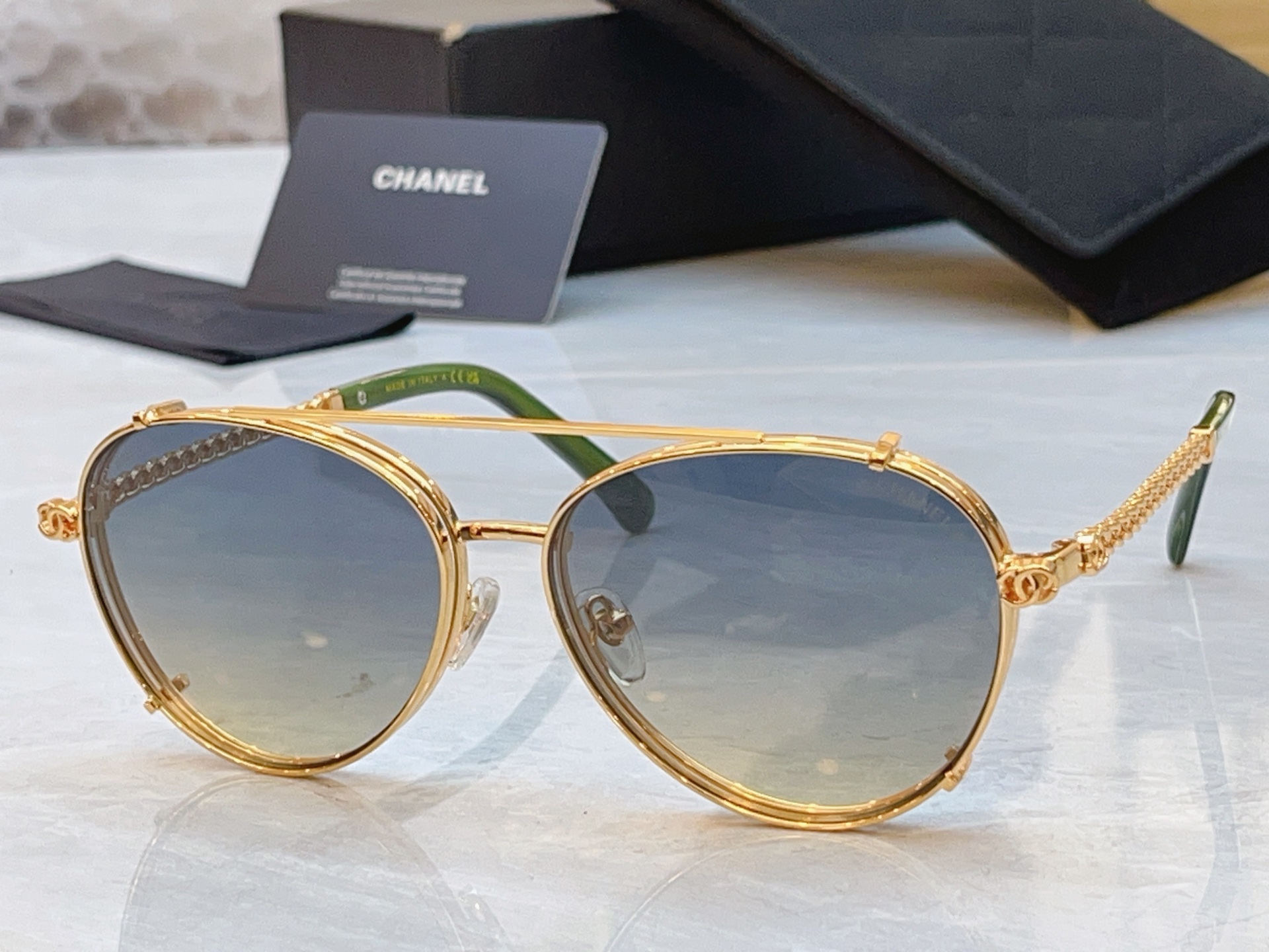 ，【CHANE*】香奈儿新款太阳镜，MODEL：A95110，SIZE：58口15-145
