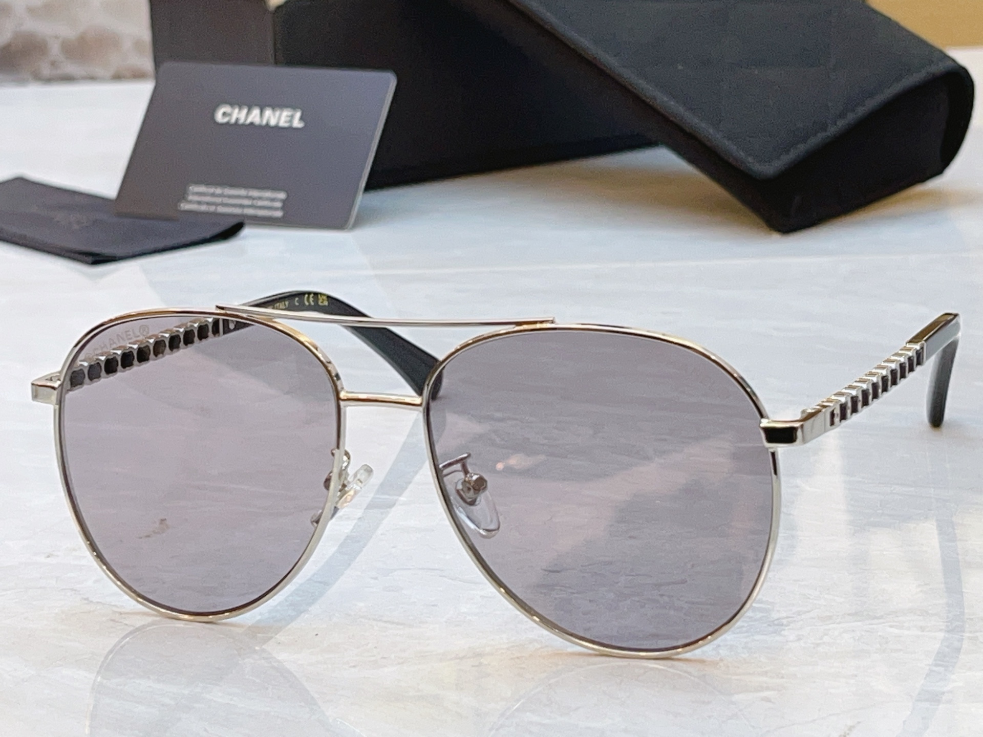 ，【CHANE*】香奈儿新款太阳镜，MODEL：CH5561Q，SIZE：56口15-145