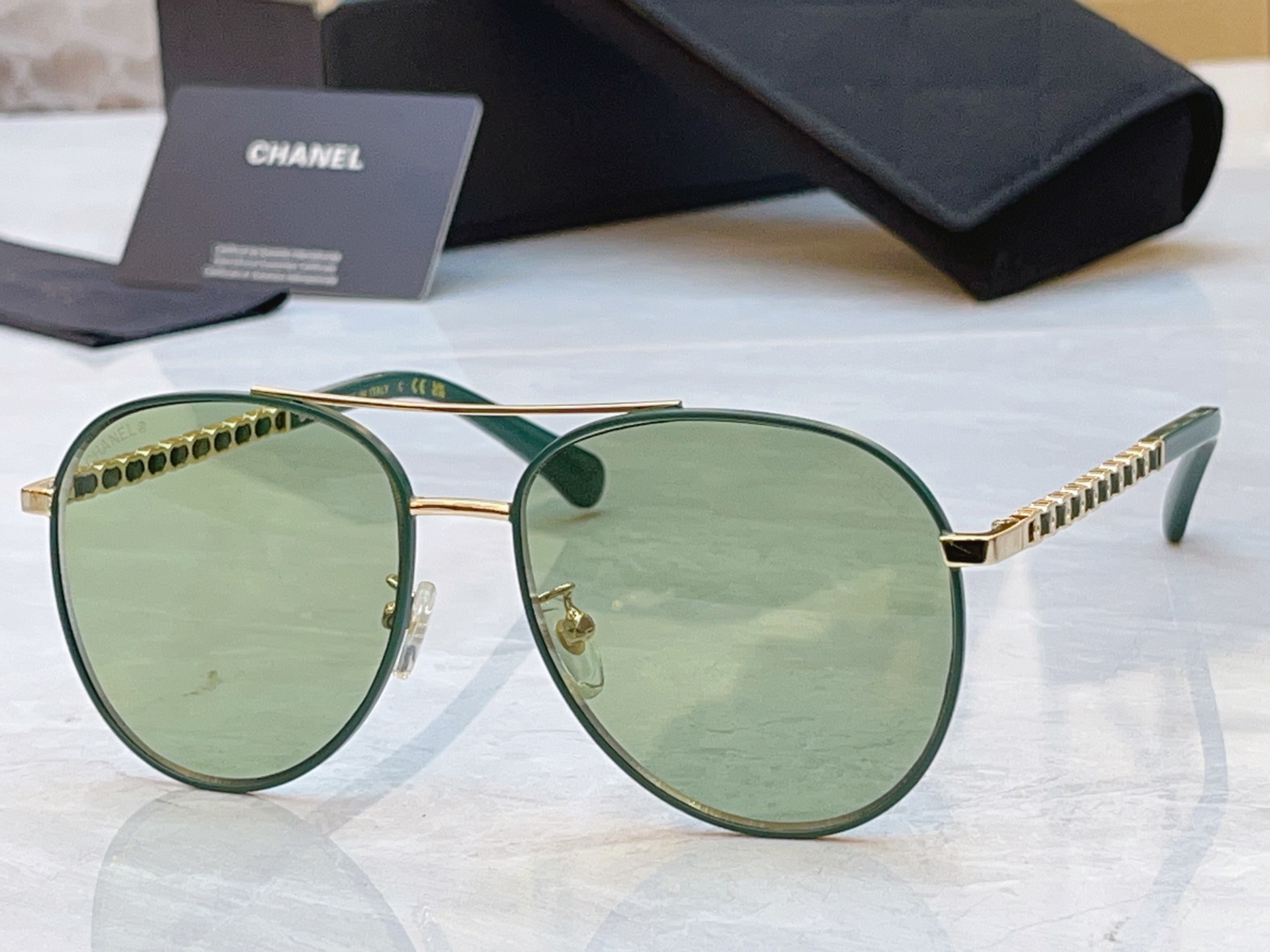 ，【CHANE*】香奈儿新款太阳镜，MODEL：CH5561Q，SIZE：56口15-145