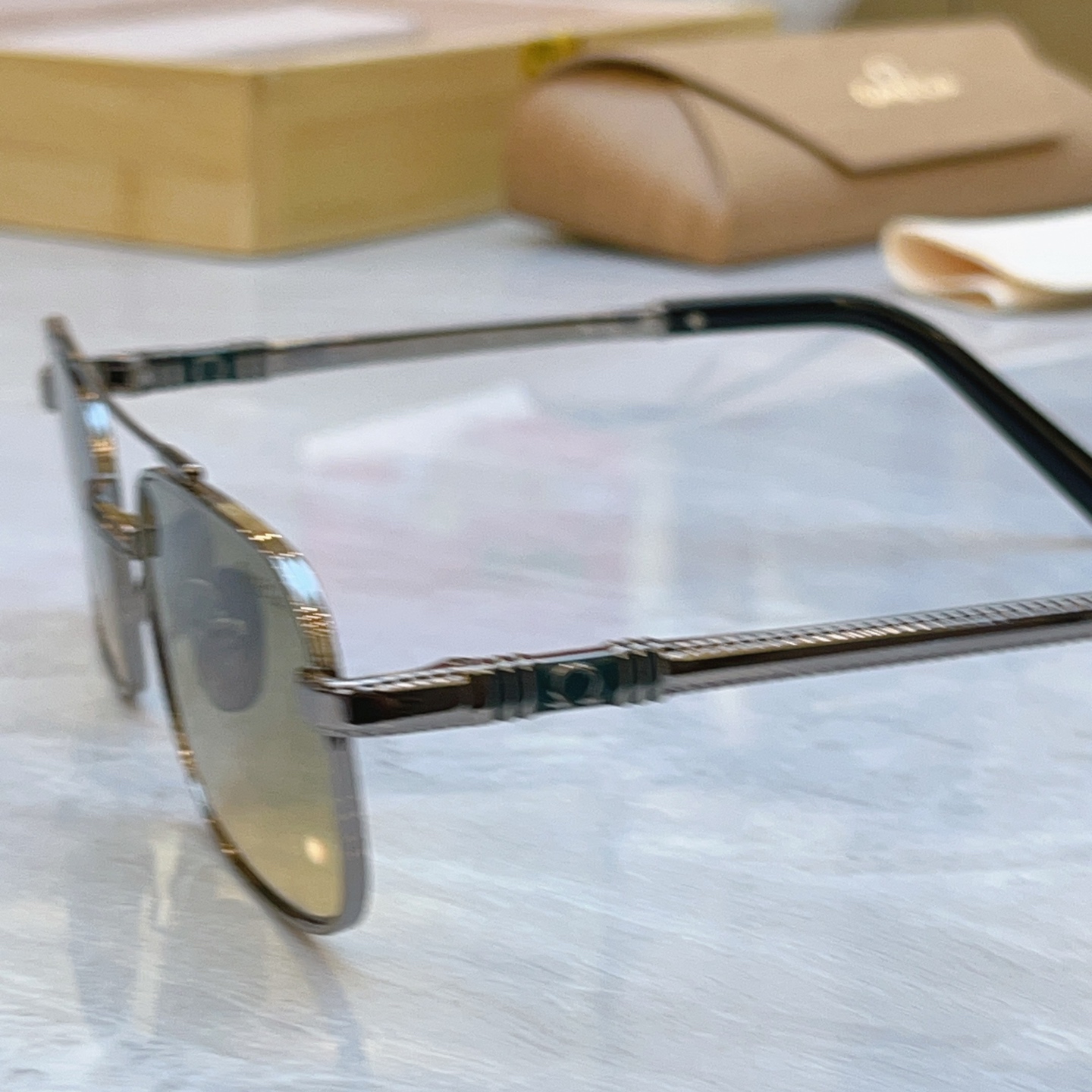 ，【OWEG*】欧米*茄新款太阳镜， MODEL：SS1354，SIZE：55口21-145