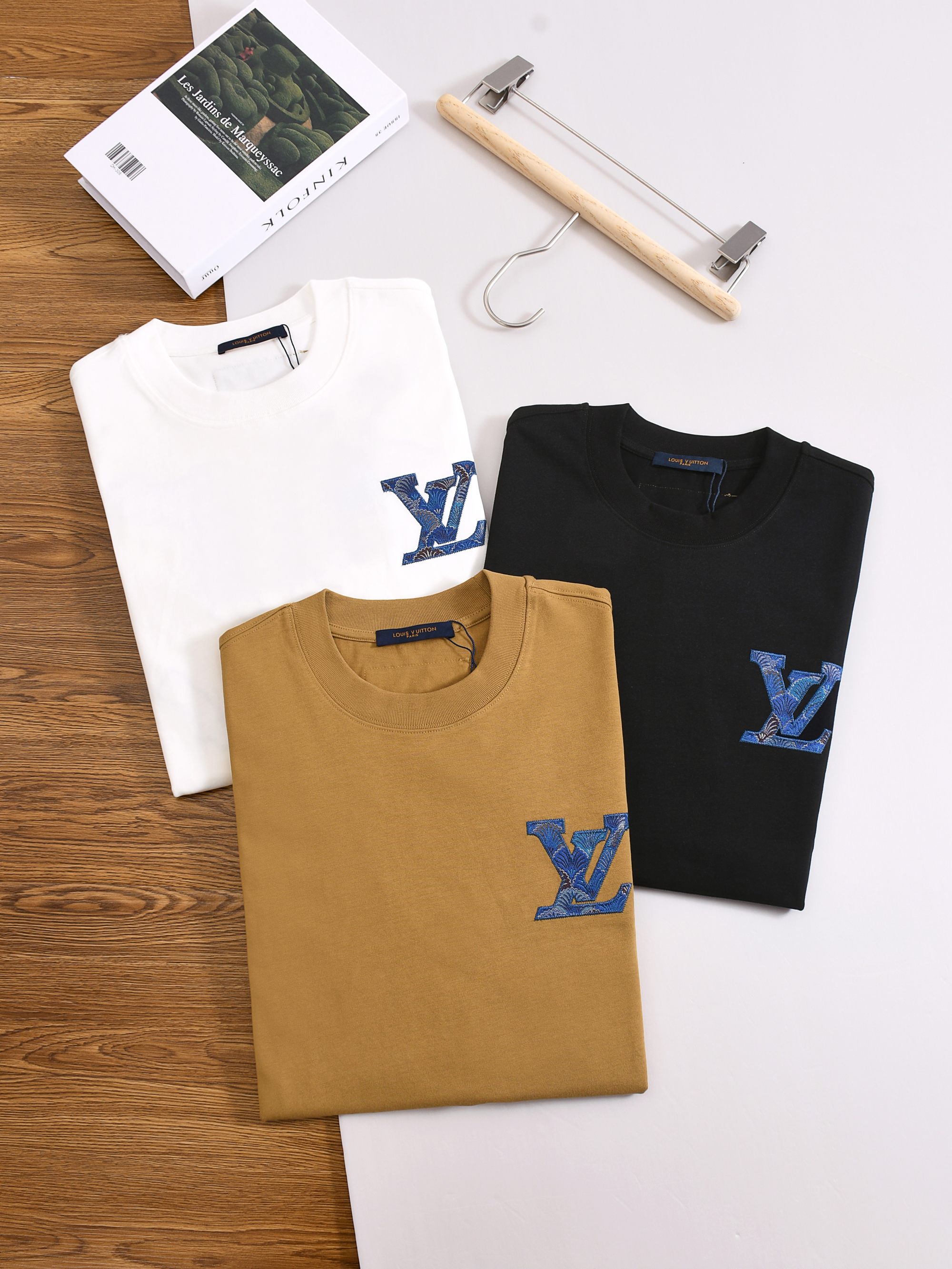 P85 Louis Vuitton 1V LV lv corte ligeramente holgado S-XL LV 26ss nuevo producto, disponible en tiendas oficiales, múlt…