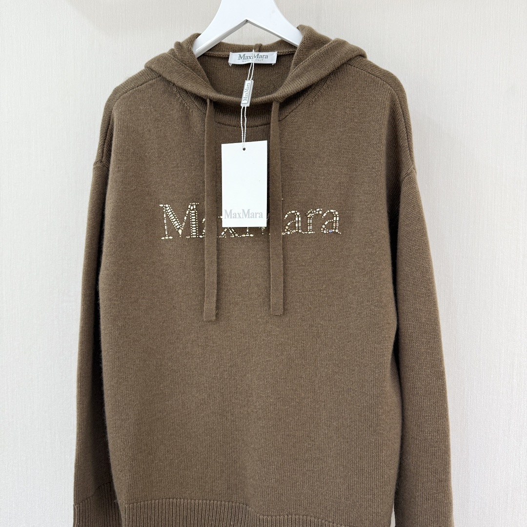 Maxmara2024年秋冬新款女装抽绳连帽针织卫衣购入专柜原版1:1定制采用100%羊绒面料以及进口亮