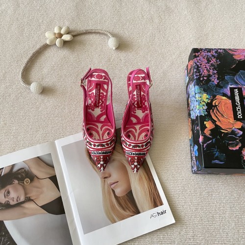 Dolce&Gabbana Embroidered Graffiti Slingback Heels Pointed Toe Pumps 1 Dolce&Gabbana Embroidered Graffiti Slingback Heels Pointed Toe Pumps