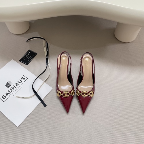 GUCCI Slingback High Heel Pumps with Gold Chain, Patent Leather, Pointed Toe 1 GUCCI Slingback High Heel Pumps with Gold Chain, Patent Leather, Pointed Toe