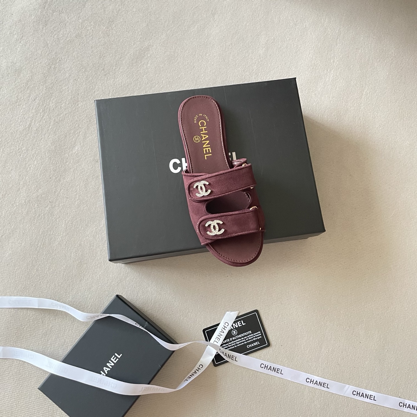 Chanel 专柜款经典鞋履 6
