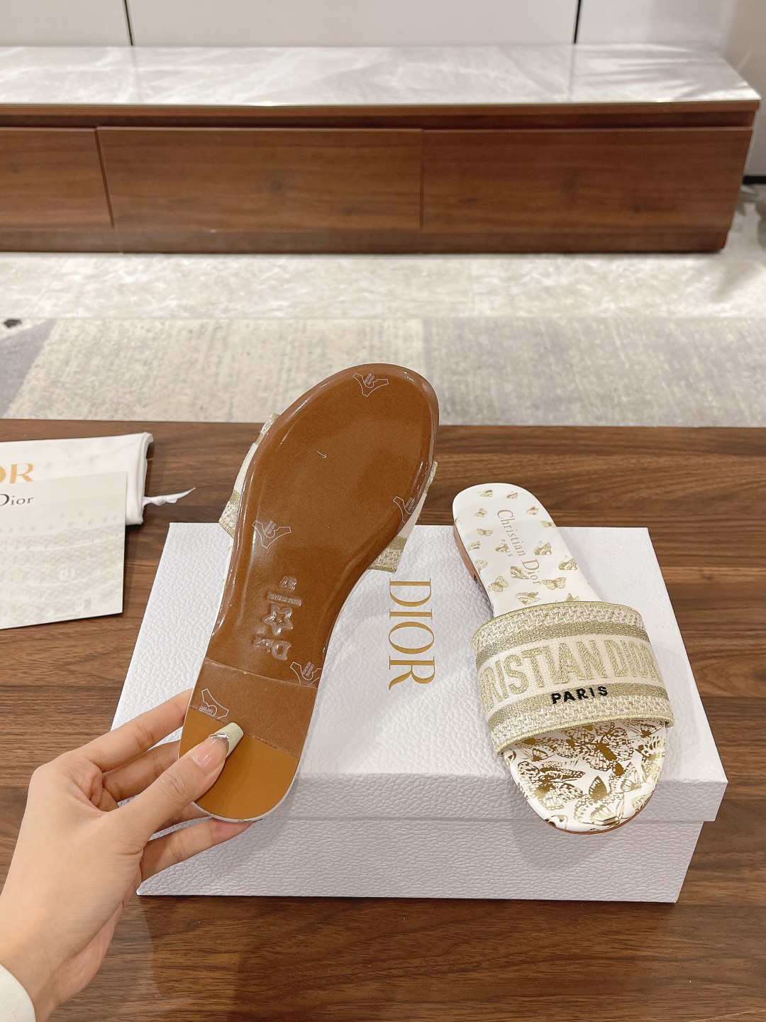 Dior AAAA
 Shoes Slippers Embroidery Genuine Leather Rubber Spring/Summer Collection Beach