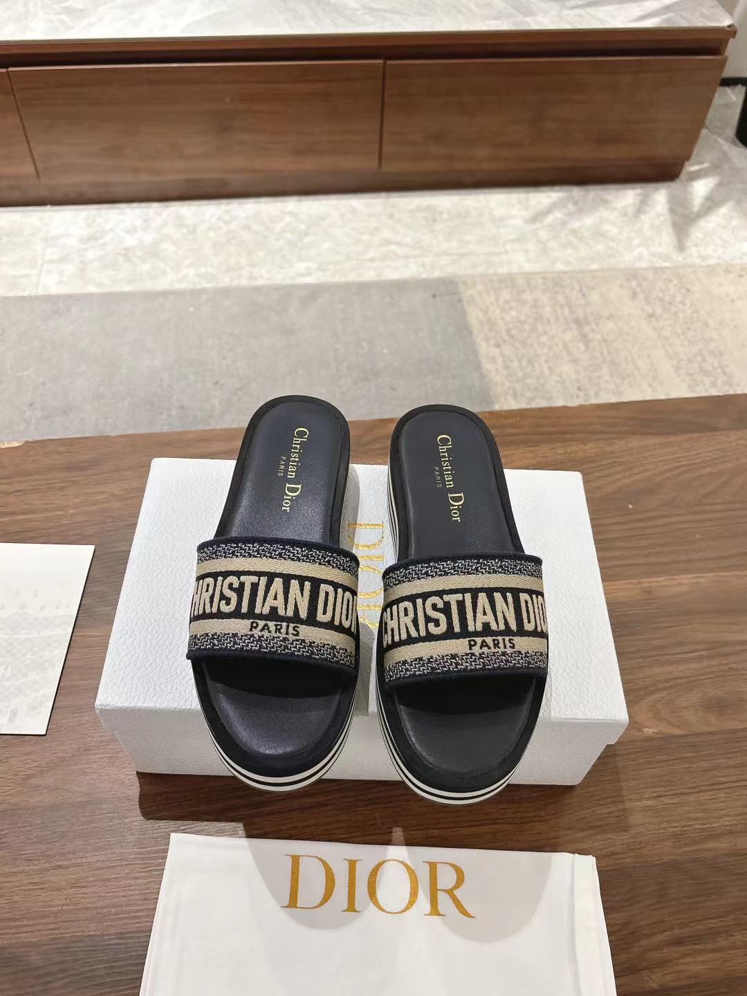 Dior Dway Striped Platform Embroidered Sandals Slides, Stylish and Comfortable 3 a1742038054619 3404