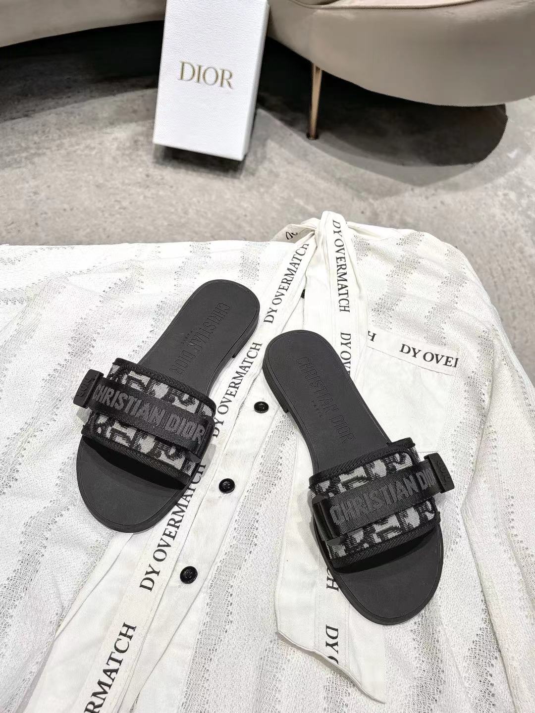 Dior Slides
