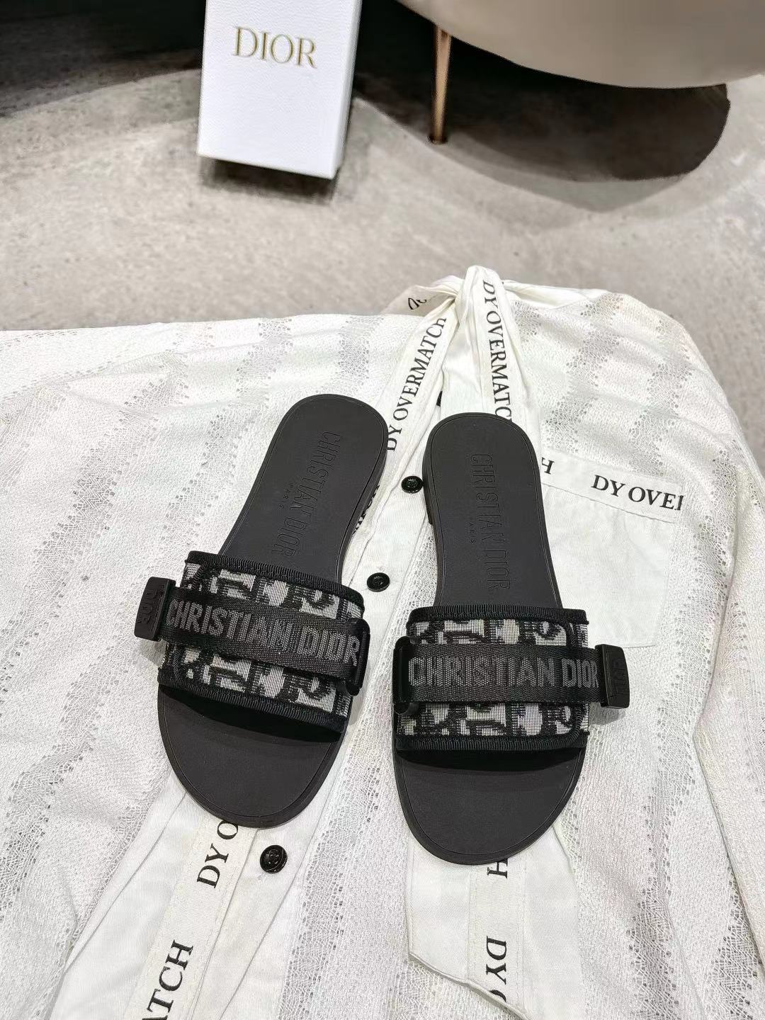 Dior Slides
