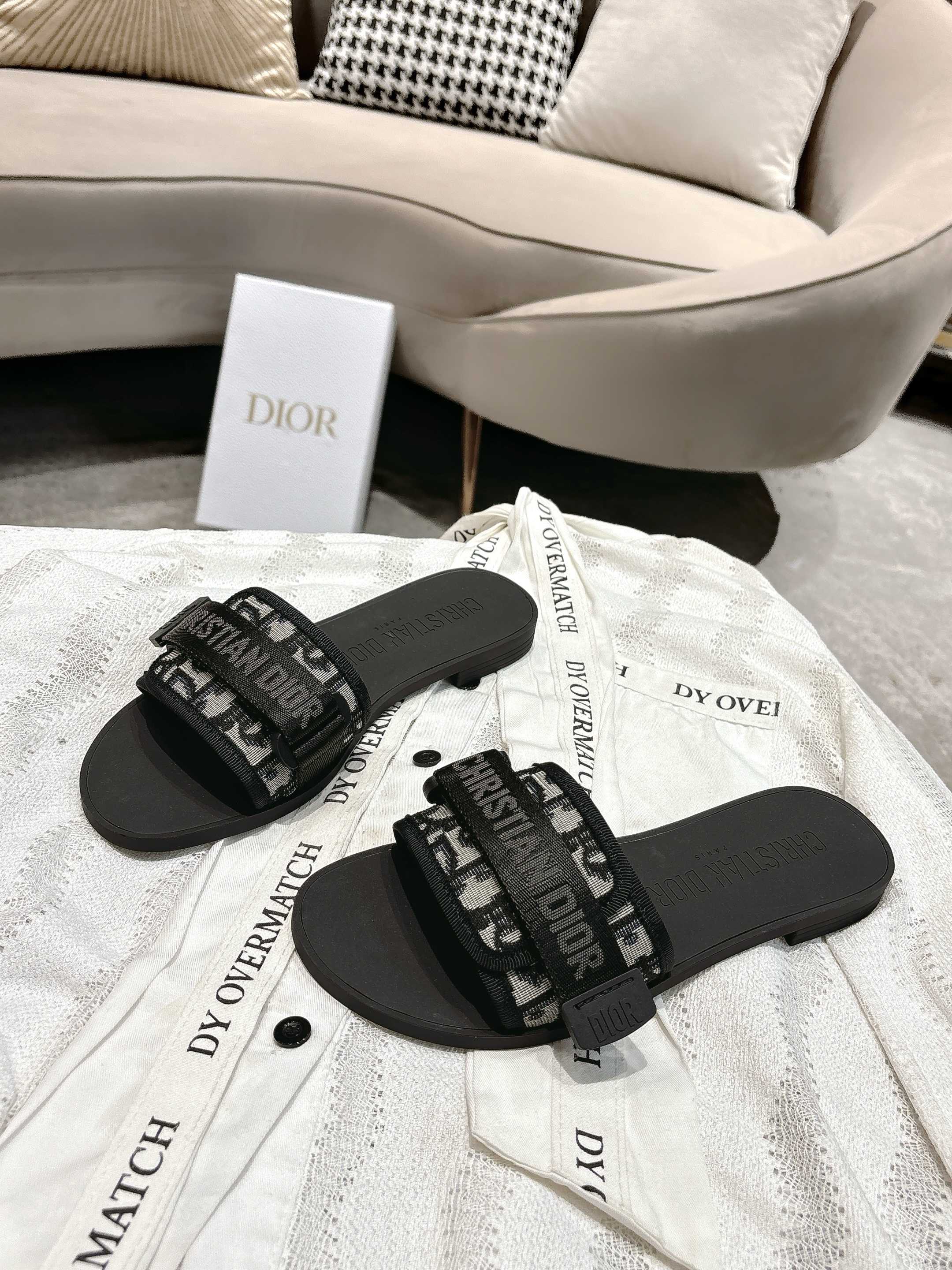 Dior Slides