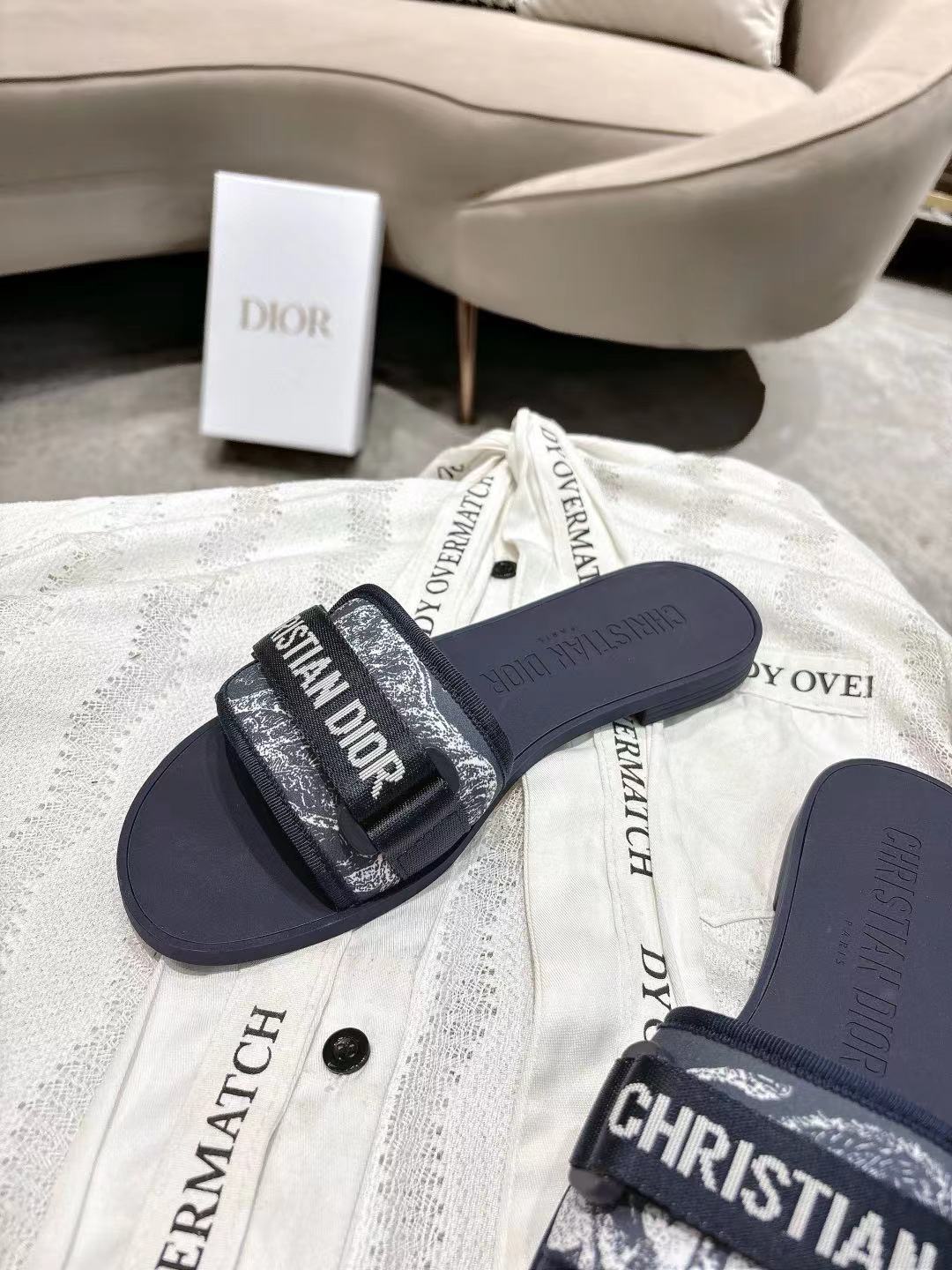 Dior Slides