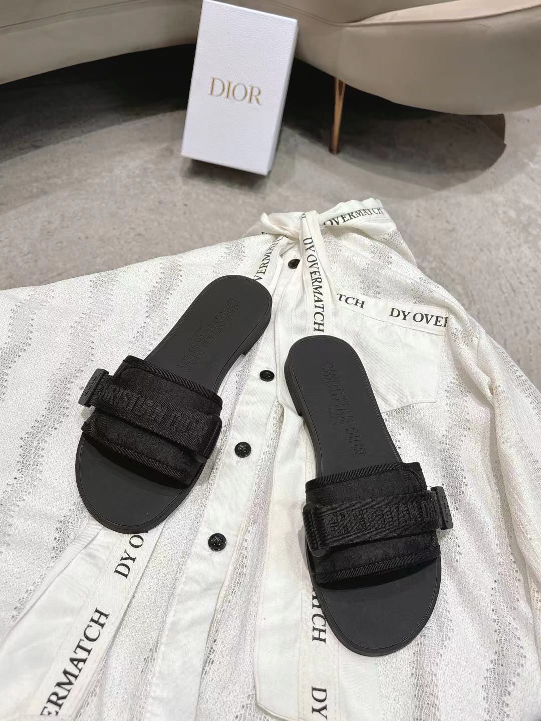 Dior Slides