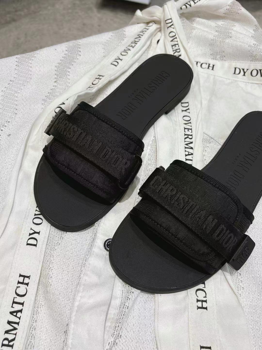 Dior Slides