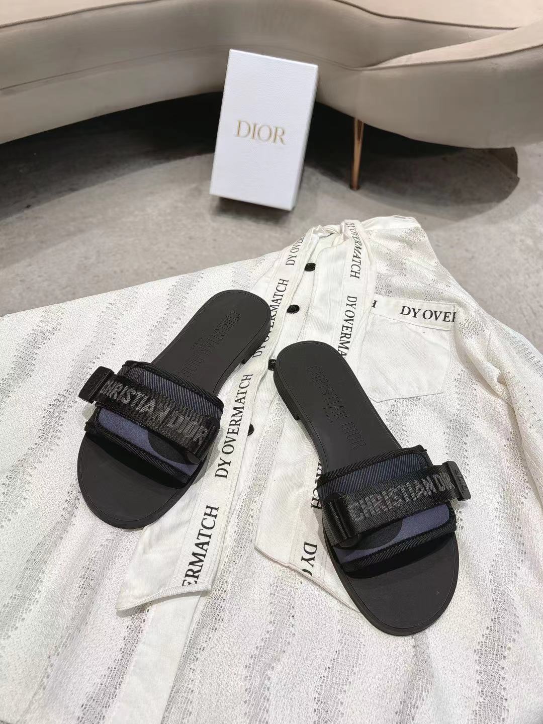 Dior Slides