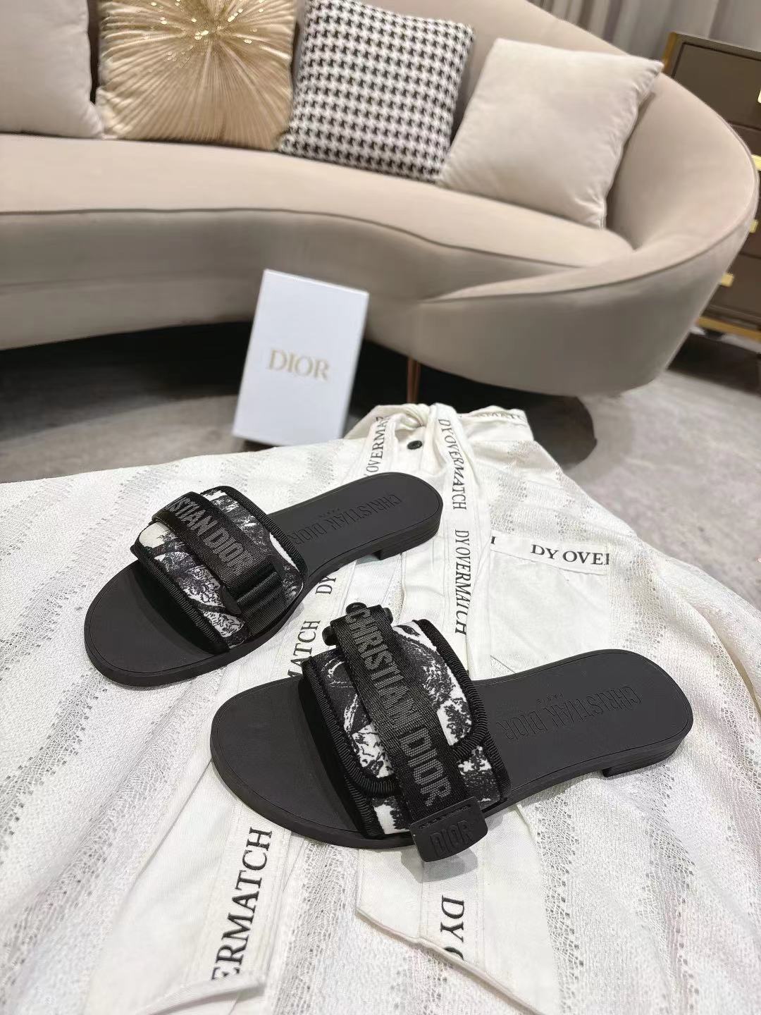 Dior Slides