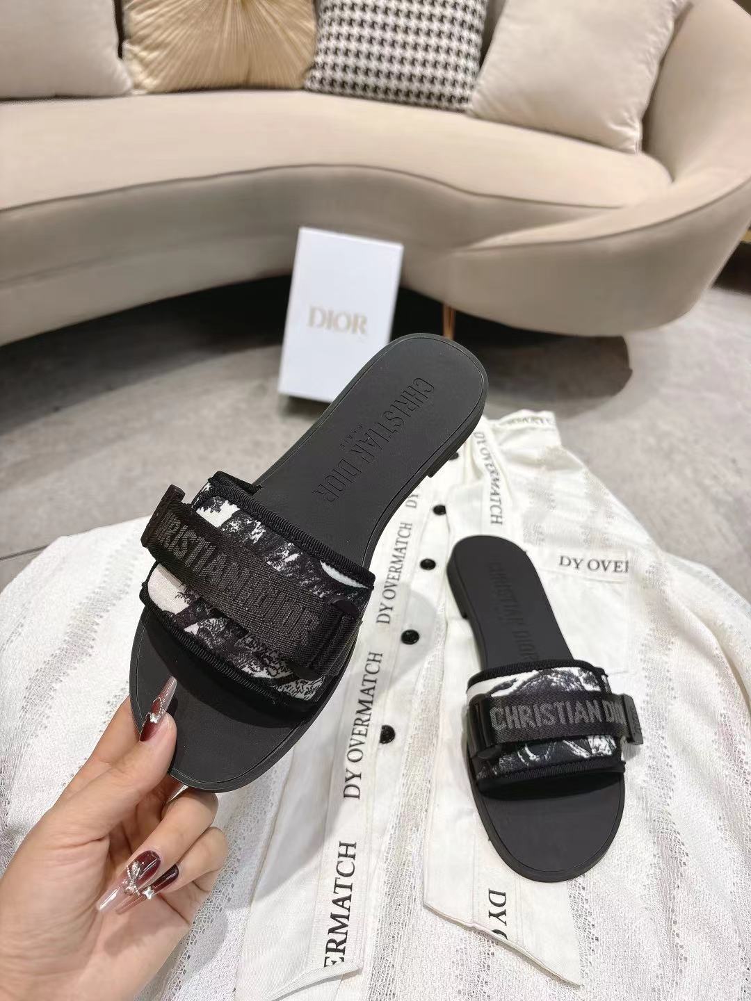 Dior Slides