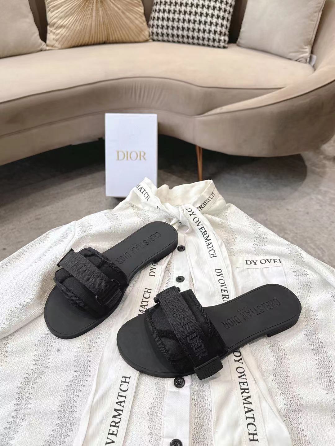 Dior Slides