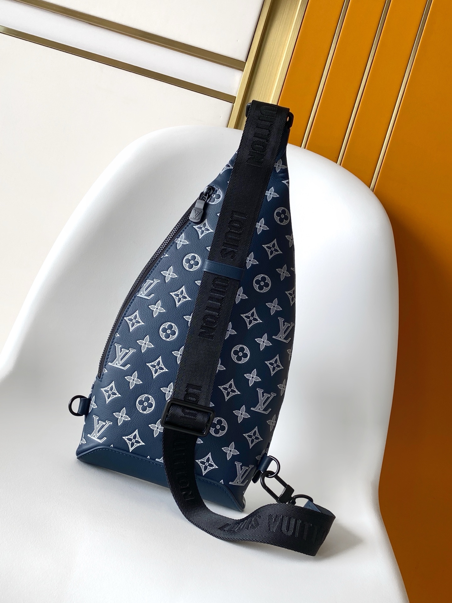 Louis Vuitton Duo Blue Leather Messenger Bag with Removable Pouch 3 i1759116298563 1986 0 1