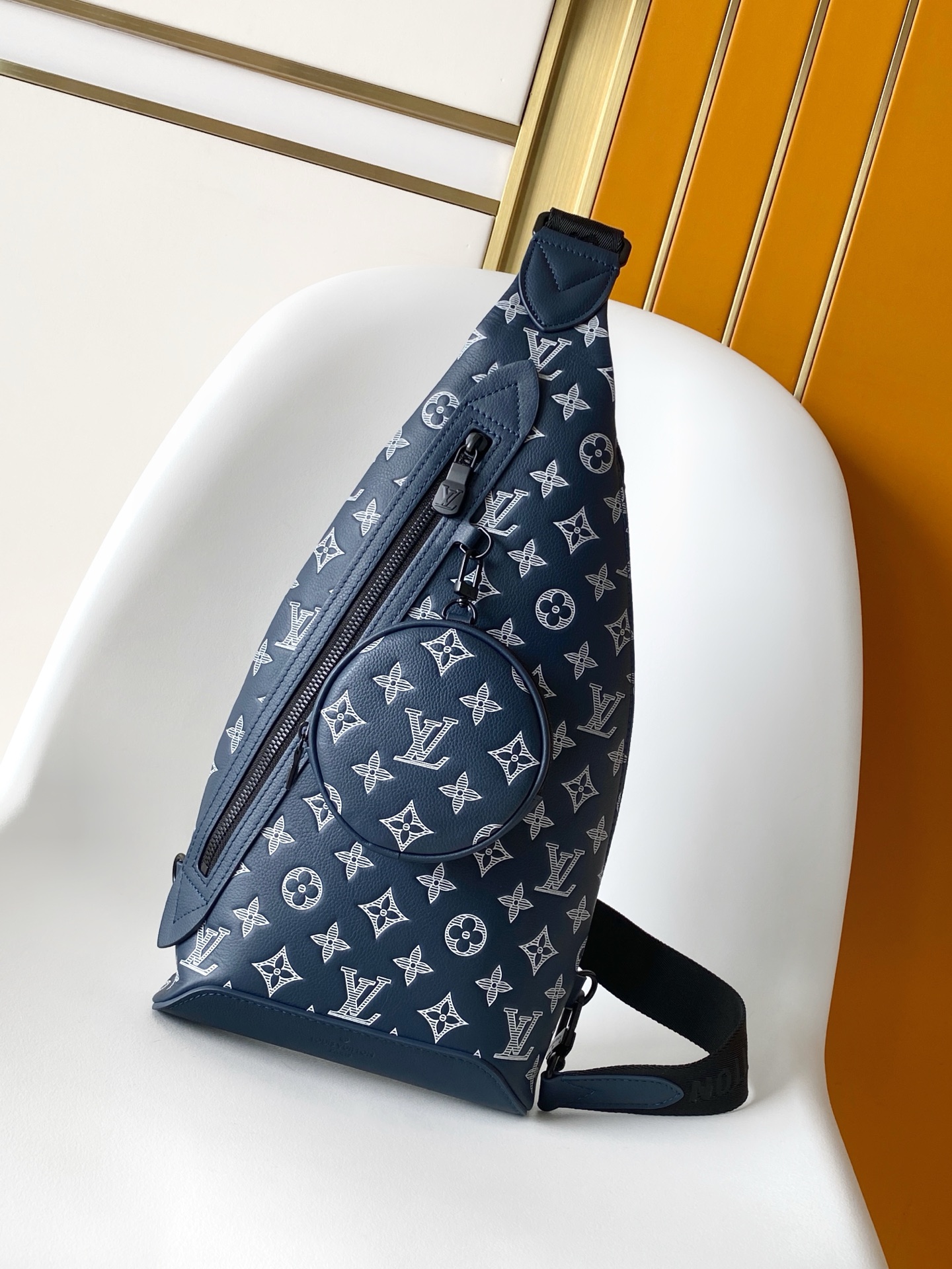 Louis Vuitton Duo Blue Leather Messenger Bag with Removable Pouch 2 i1759116300108 1967 0 0