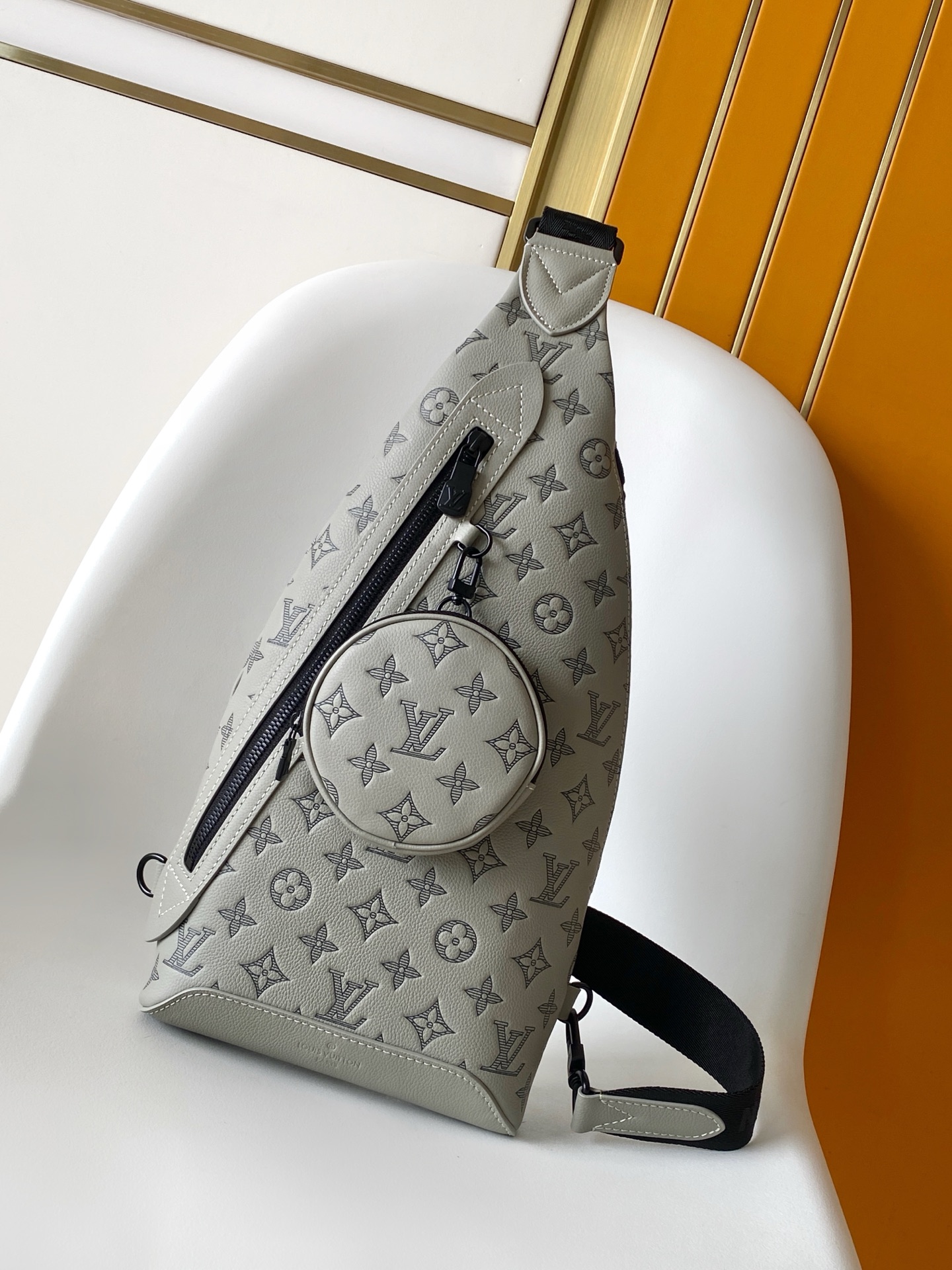 Louis Vuitton Duo Gray Leather Messenger Bag with Adjustable Strap