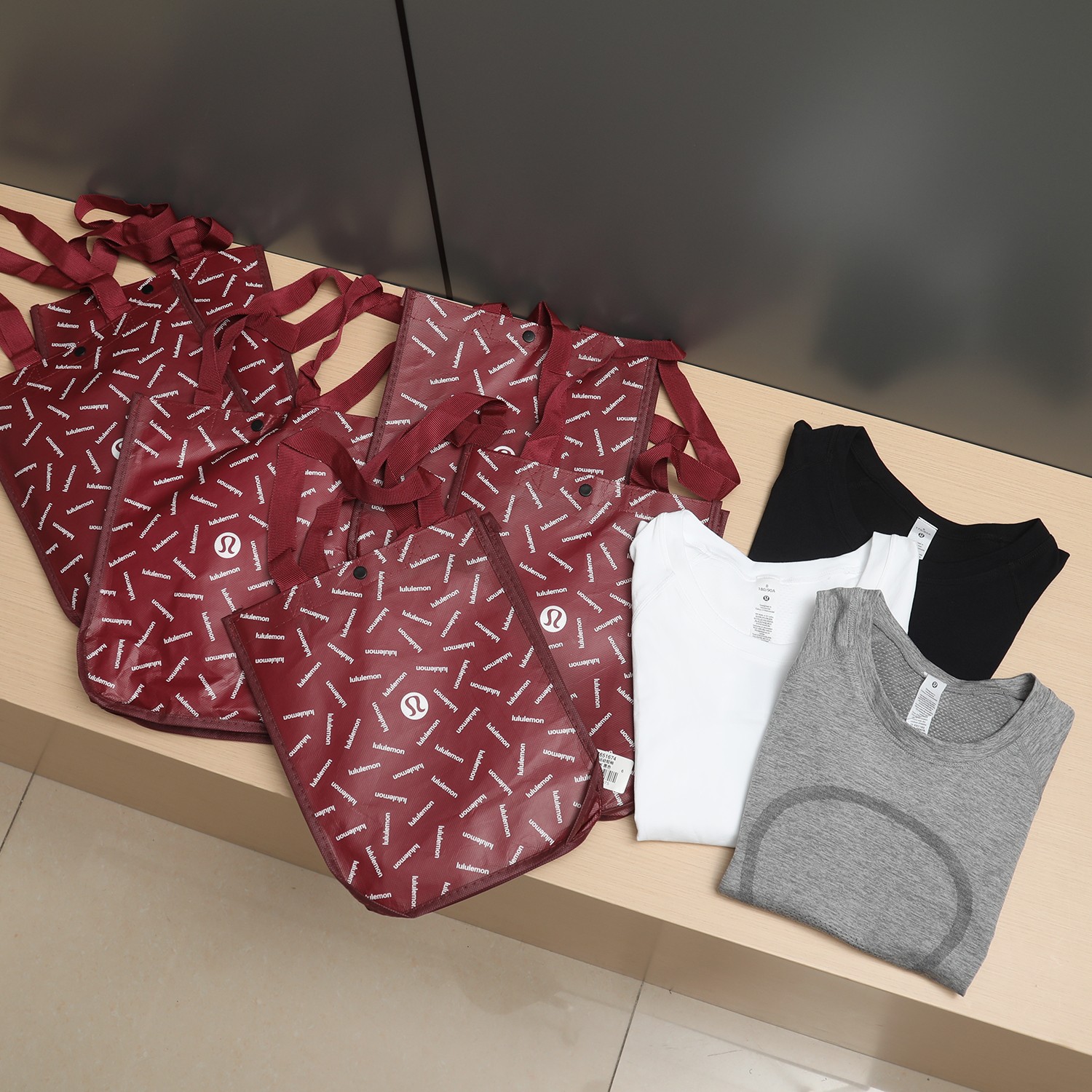 Lululemon Swiftly Tech t-shirt run gray yoga