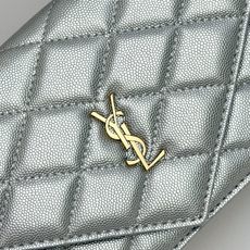 圣罗兰 新款PARIS斜挎小链条包菱格纹+金标YSLlogo,把法式高级感焊在身上了粒面羊皮的质感太戳, 圣罗兰 新款PARIS斜挎小链条包菱格纹+金标YSLlogo,把法式高级感焊在身上了粒面羊皮的质感太戳,