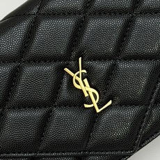 圣罗兰 新款PARIS斜挎小链条包菱格纹+金标YSLlogo,把法式高级感焊在身上了粒面羊皮的质感太戳, 圣罗兰 新款PARIS斜挎小链条包菱格纹+金标YSLlogo,把法式高级感焊在身上了粒面羊皮的质感太戳,