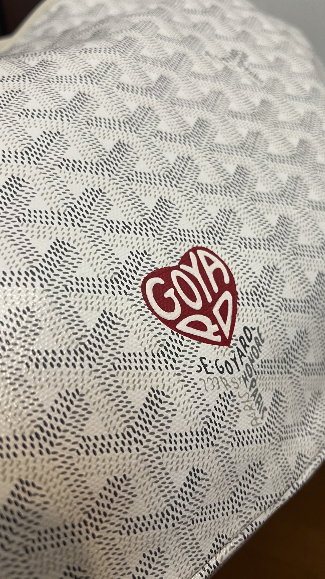 Goyard 限定 爱心、纯手工彩绘、每个都是独一无二、（配全套包装）免税版~代购级高版本~