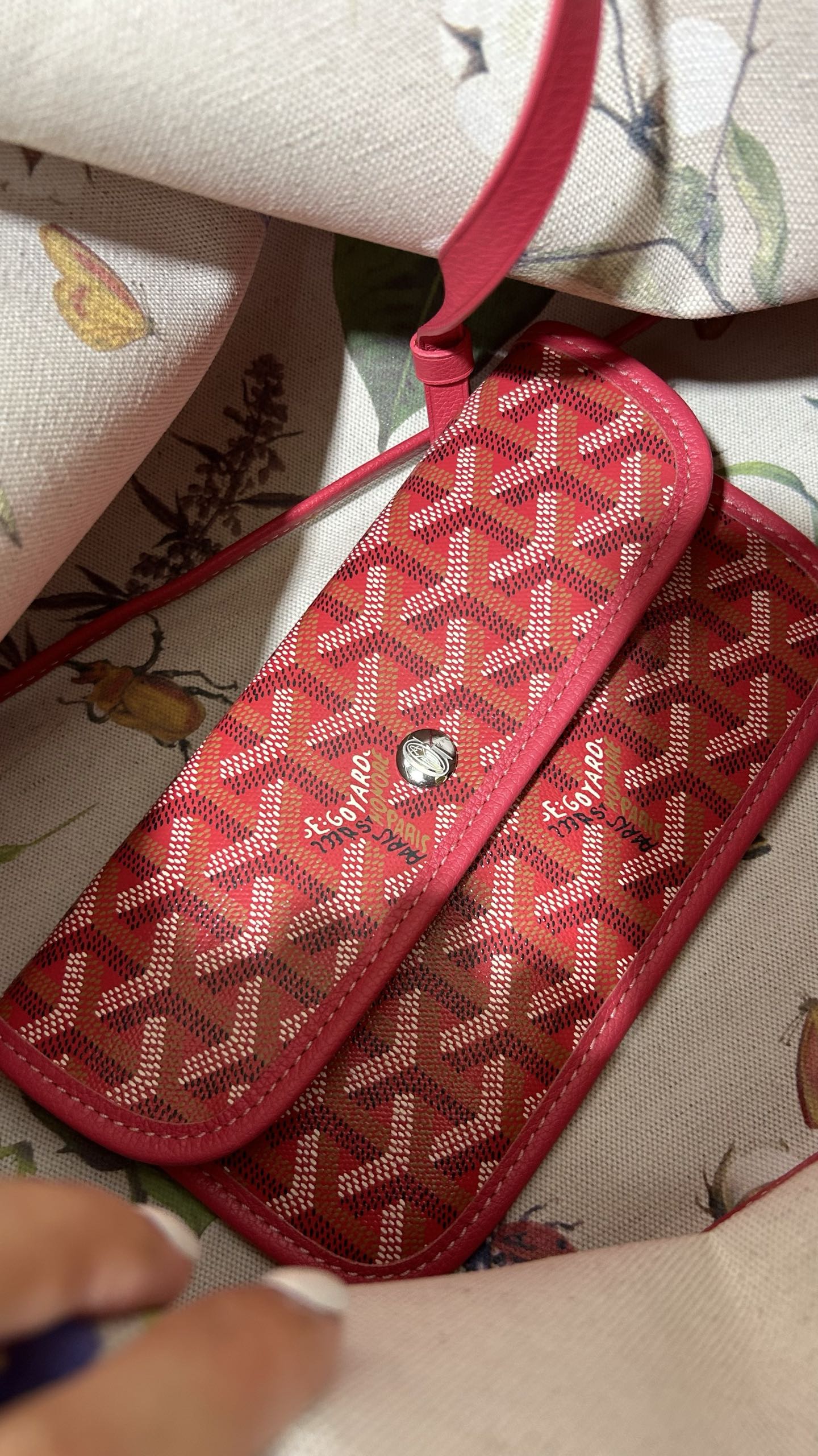 Goyard 图为大号 /钢扣、配全套包装