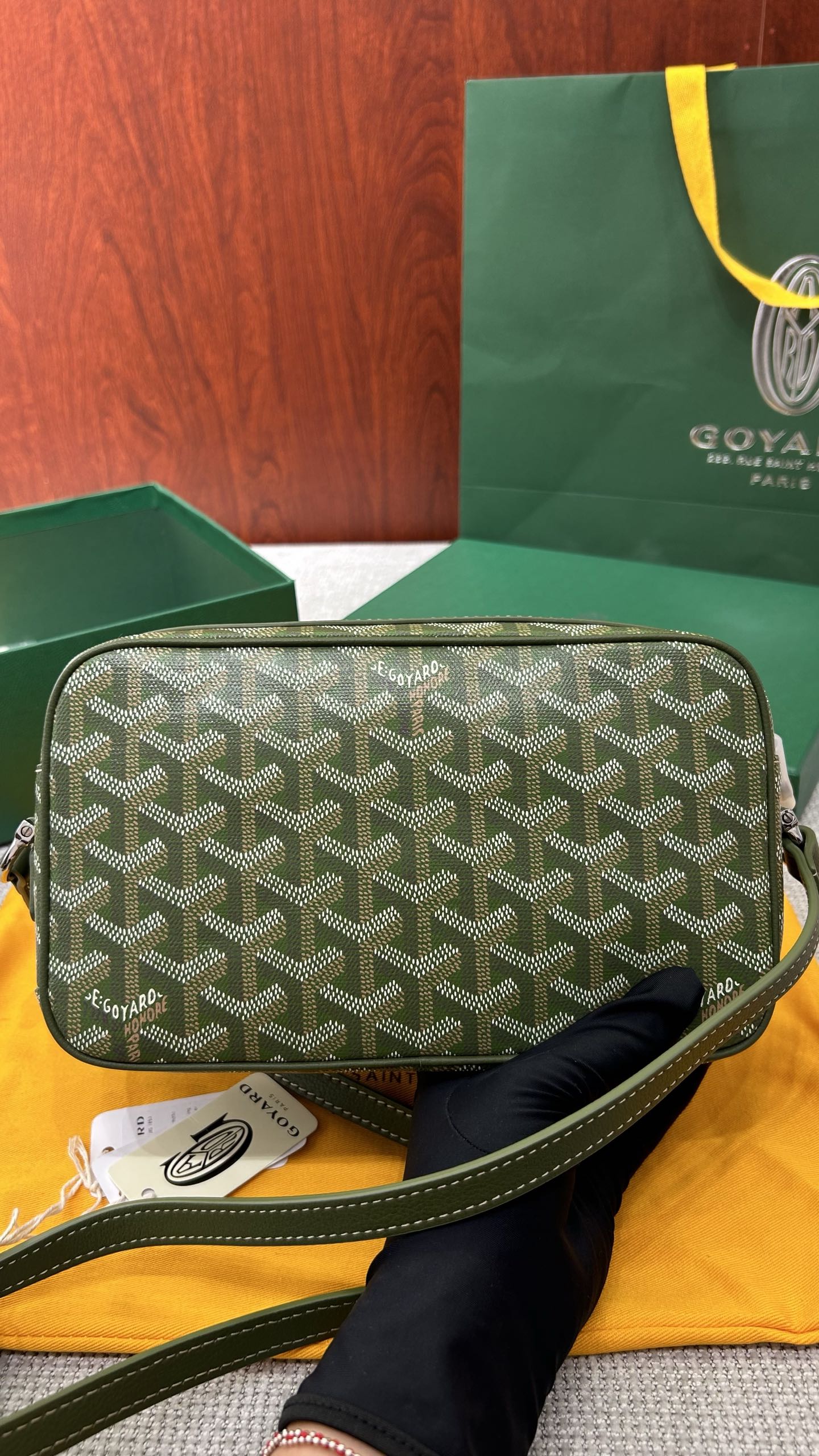Goyard CaVert Camera Bag - Limited Edition Khaki Green Goyardine Canvas 8 i1746757792227 6223 0 8