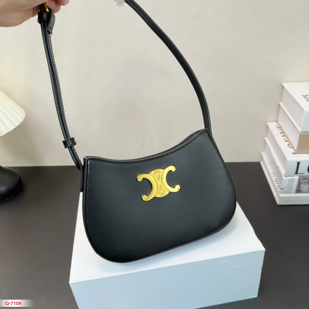 💰360 配折叠盒 Celine 赛琳新款Tilly腋下包小巧圆润的hobo包型,整体风格更为轻松活泼! 配有延长肩带,随性切换~ 上身超好看,超百搭!! 尺寸22.13cm