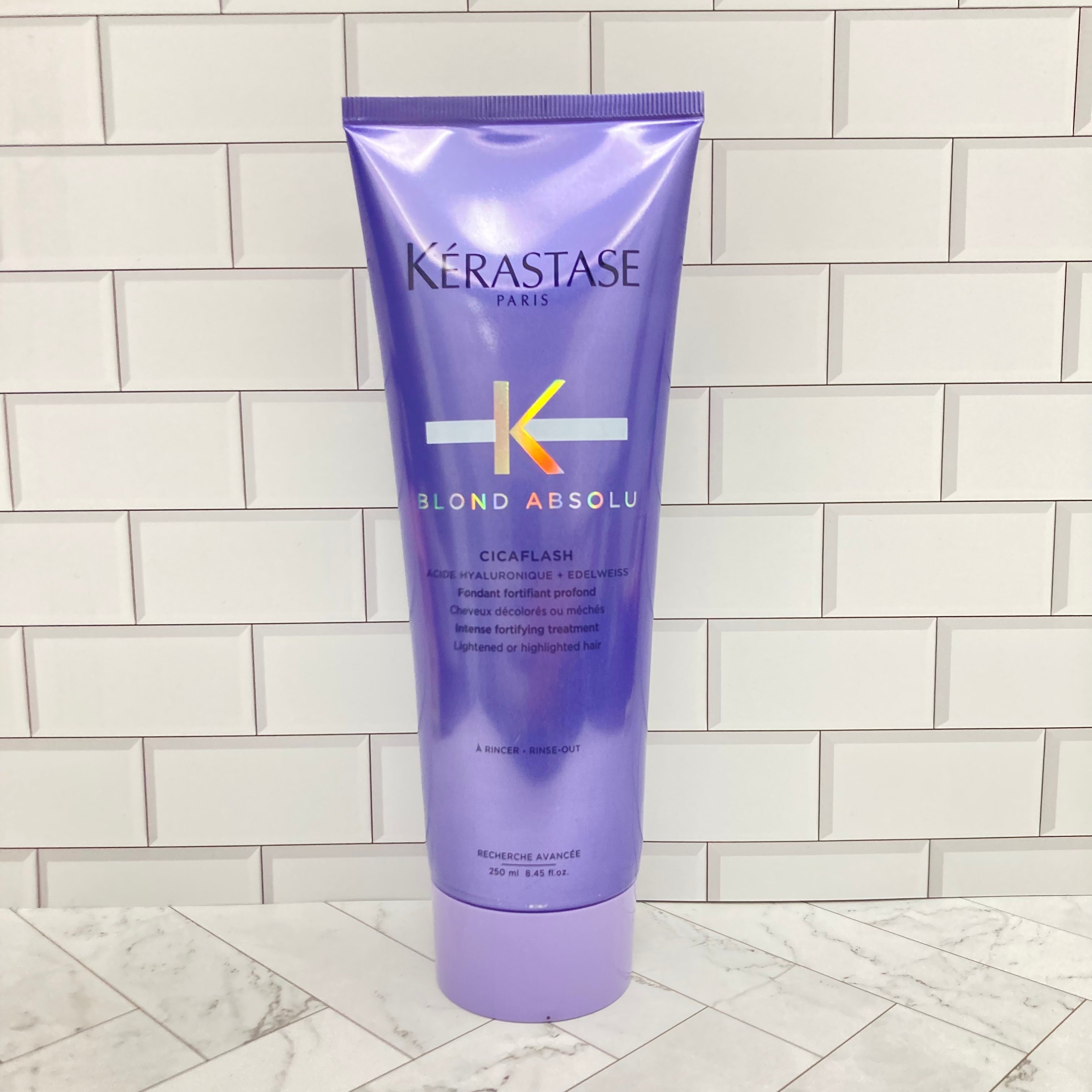 20! (Nota del pedido: Acondicionador Kérastase 250ml púrpura) Acondicionador Kérastase Chroma Absolu 250ml Con etiqueta…