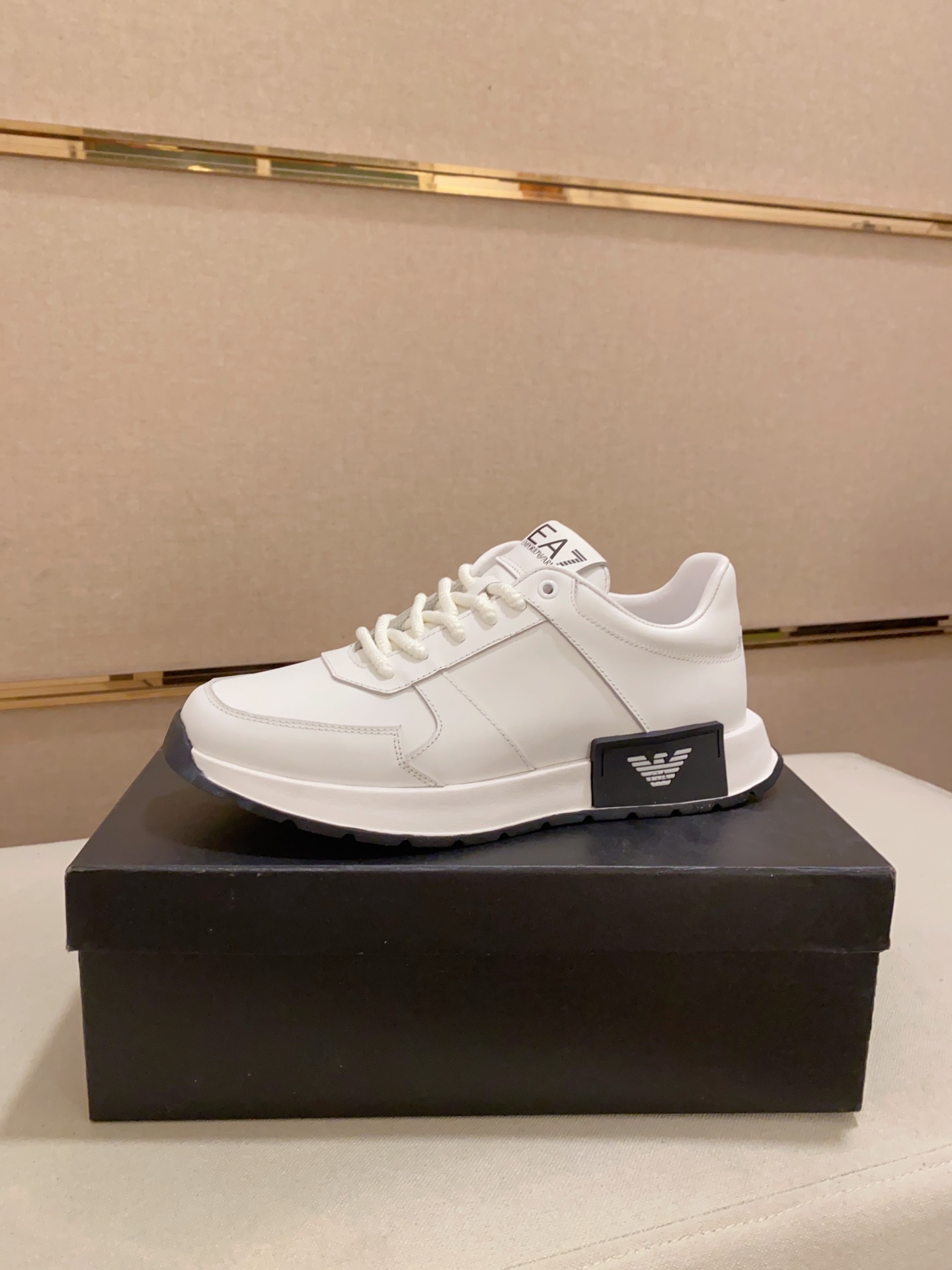 Factory Precio: 250Armani (Armani) sitio web oficial sincronizado con los últimos modelos de la part