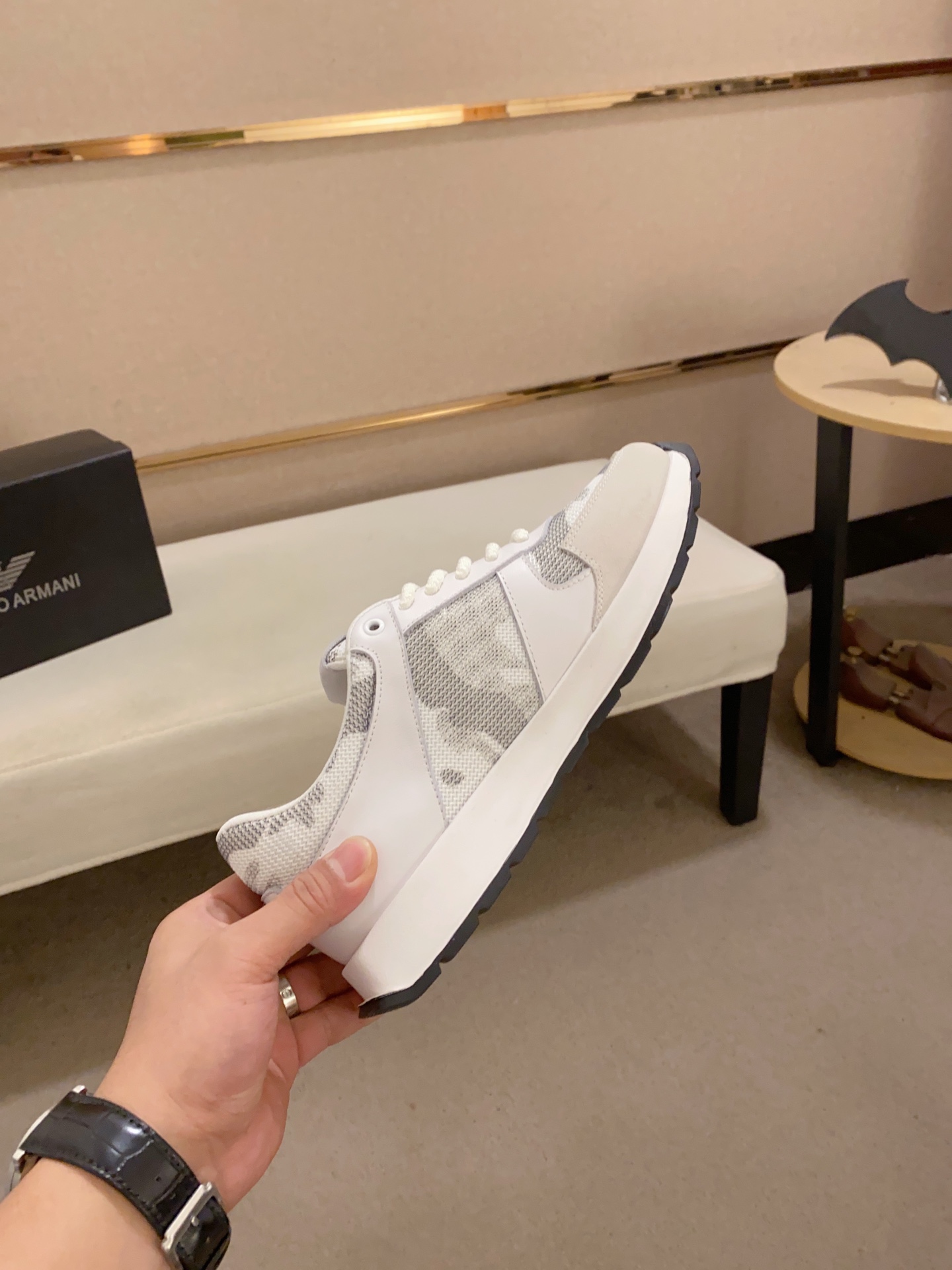 Factory Precio: 230Armani (Armani) sitio web oficial sincronizado con los últimos modelos de la part