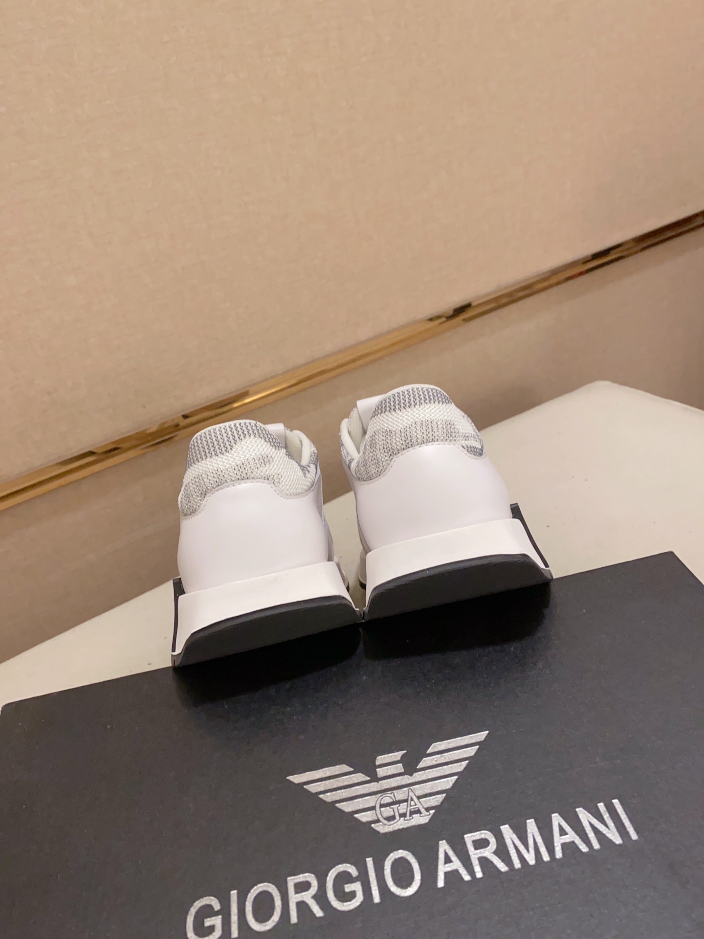 Factory Precio: 230Armani (Armani) sitio web oficial sincronizado con los últimos modelos de la part