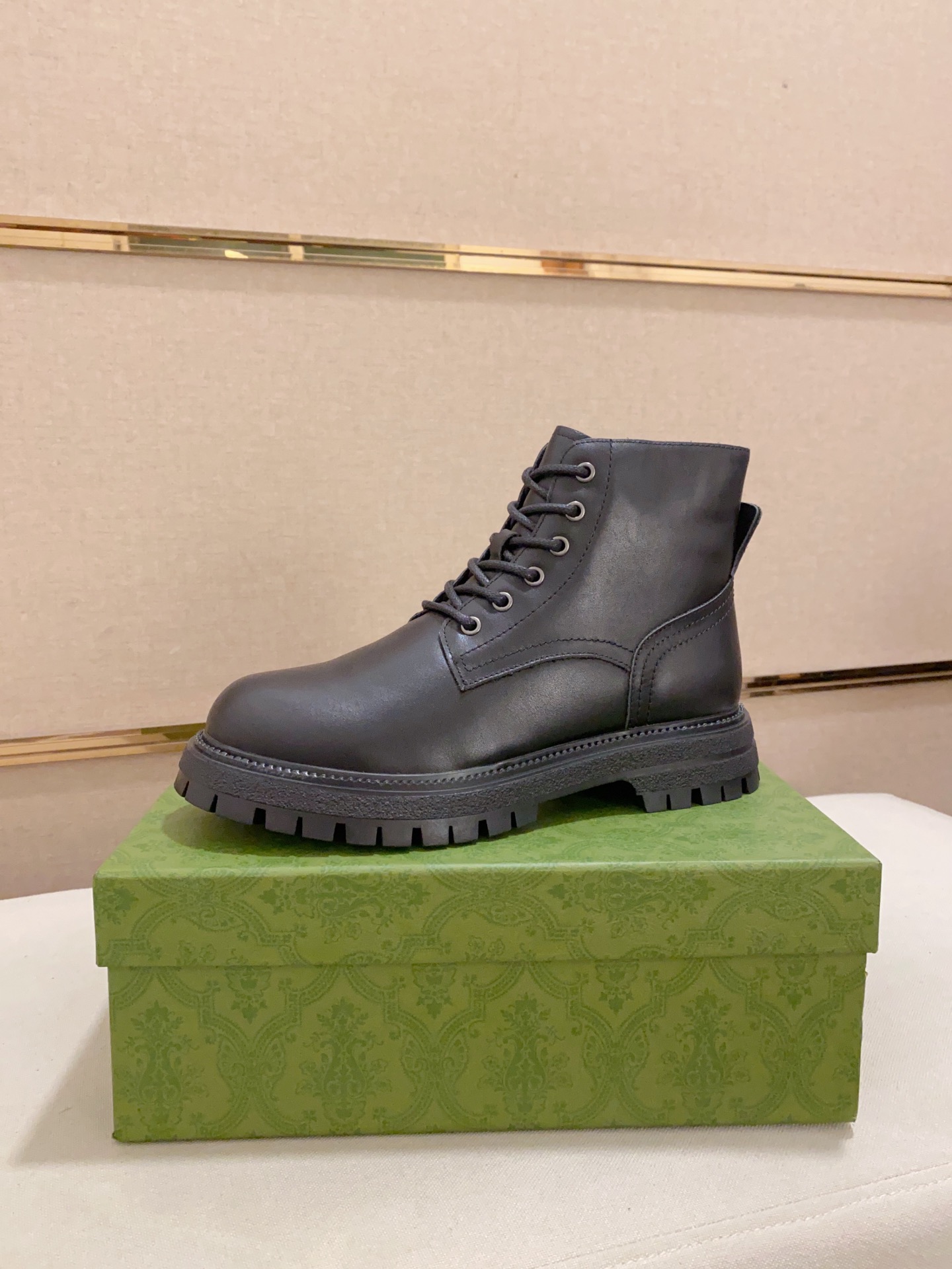 Fábrica GUCCI (forro de lana) nuevos zapatos altos para hombre, vendidos simultáneamente en el sitio web oficial, hecho…
