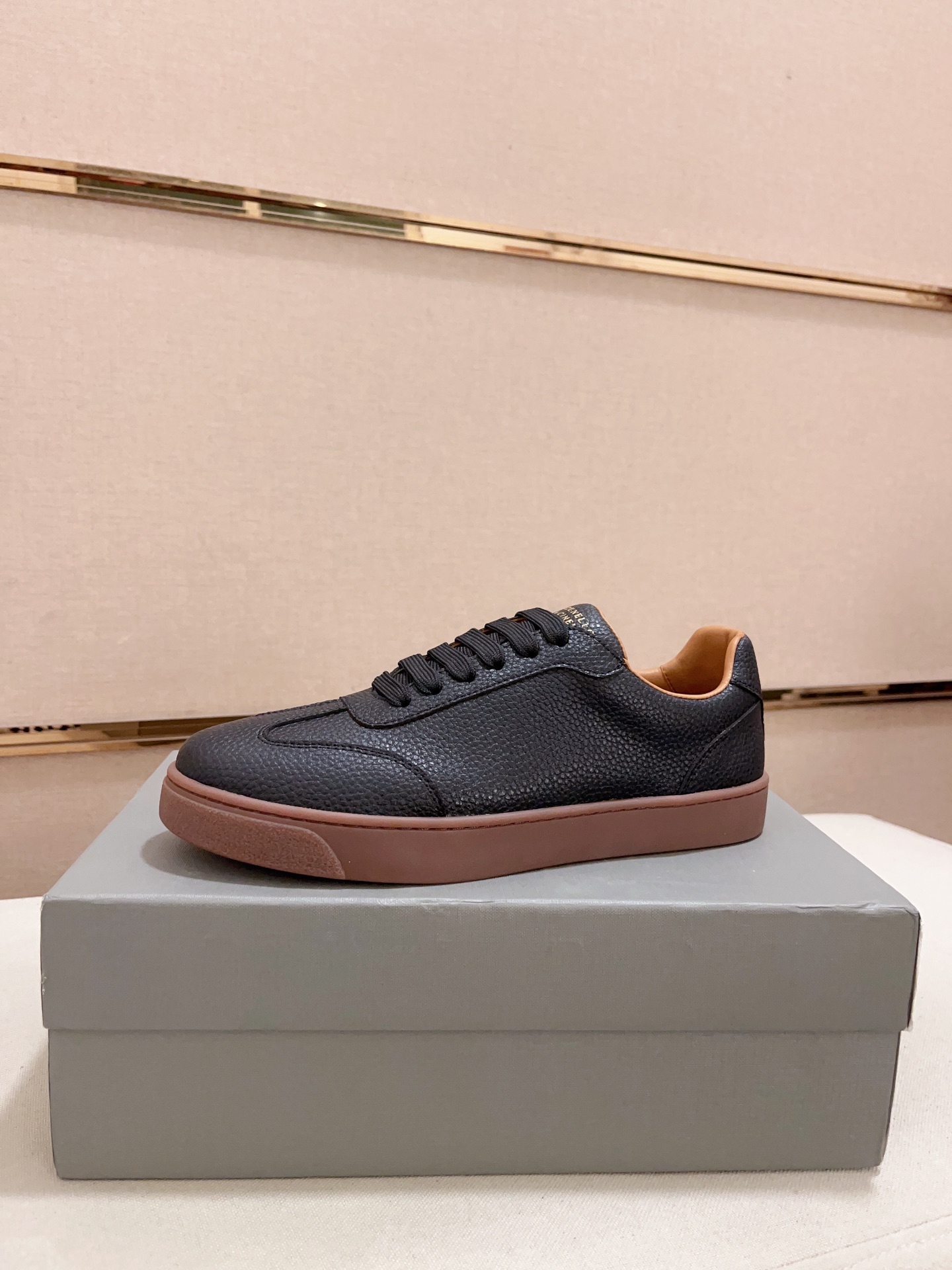 PRECIO DE FÁBRICA (VERSIÓN SUPERIOR) NUEVO BRUNELLO CUCINELLI Nuevos zapatos de los hombres, telas s