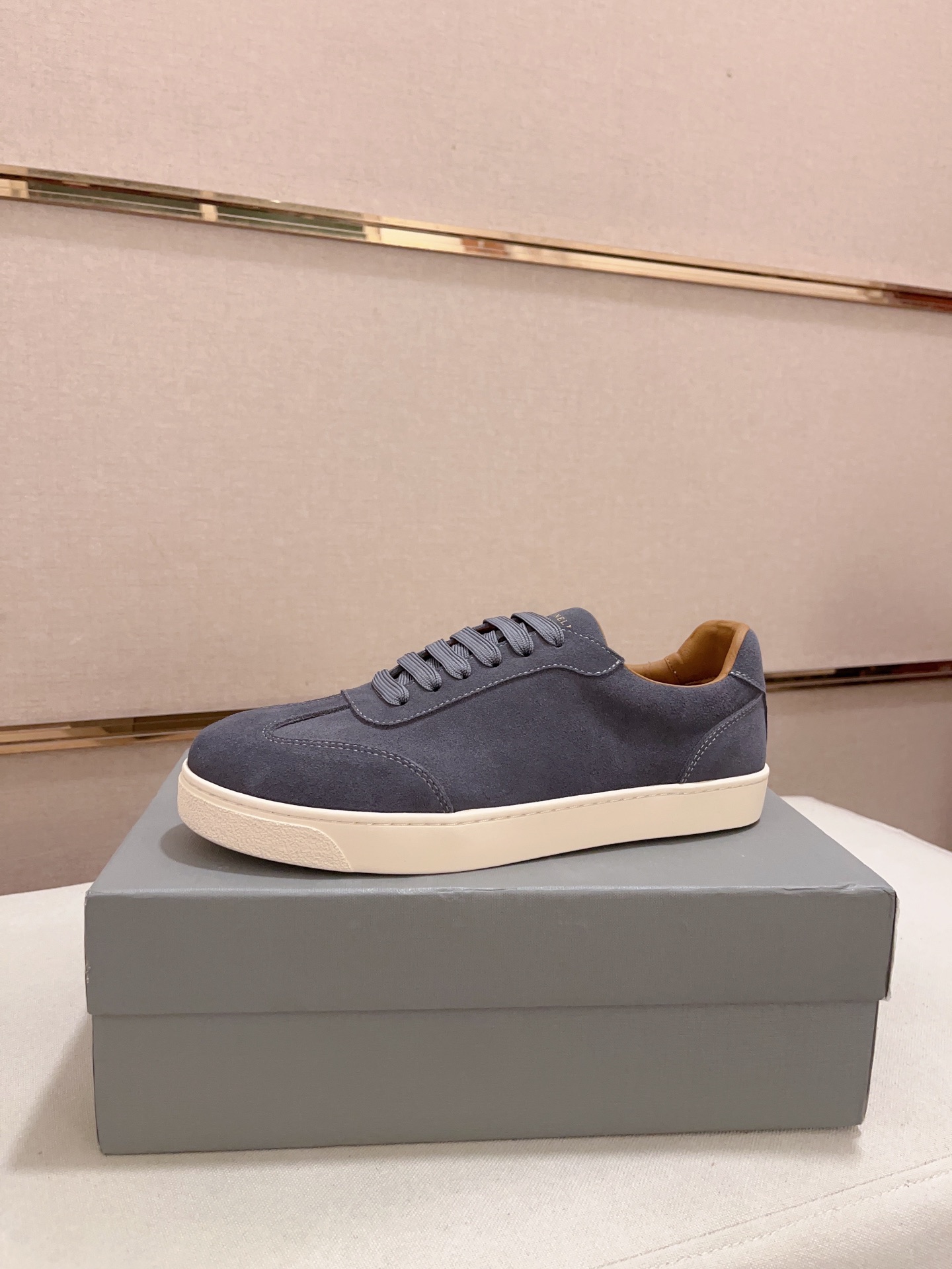 PRECIO DE FÁBRICA (VERSIÓN SUPERIOR) NUEVO BRUNELLO CUCINELLI Nuevos zapatos de los hombres, telas s
