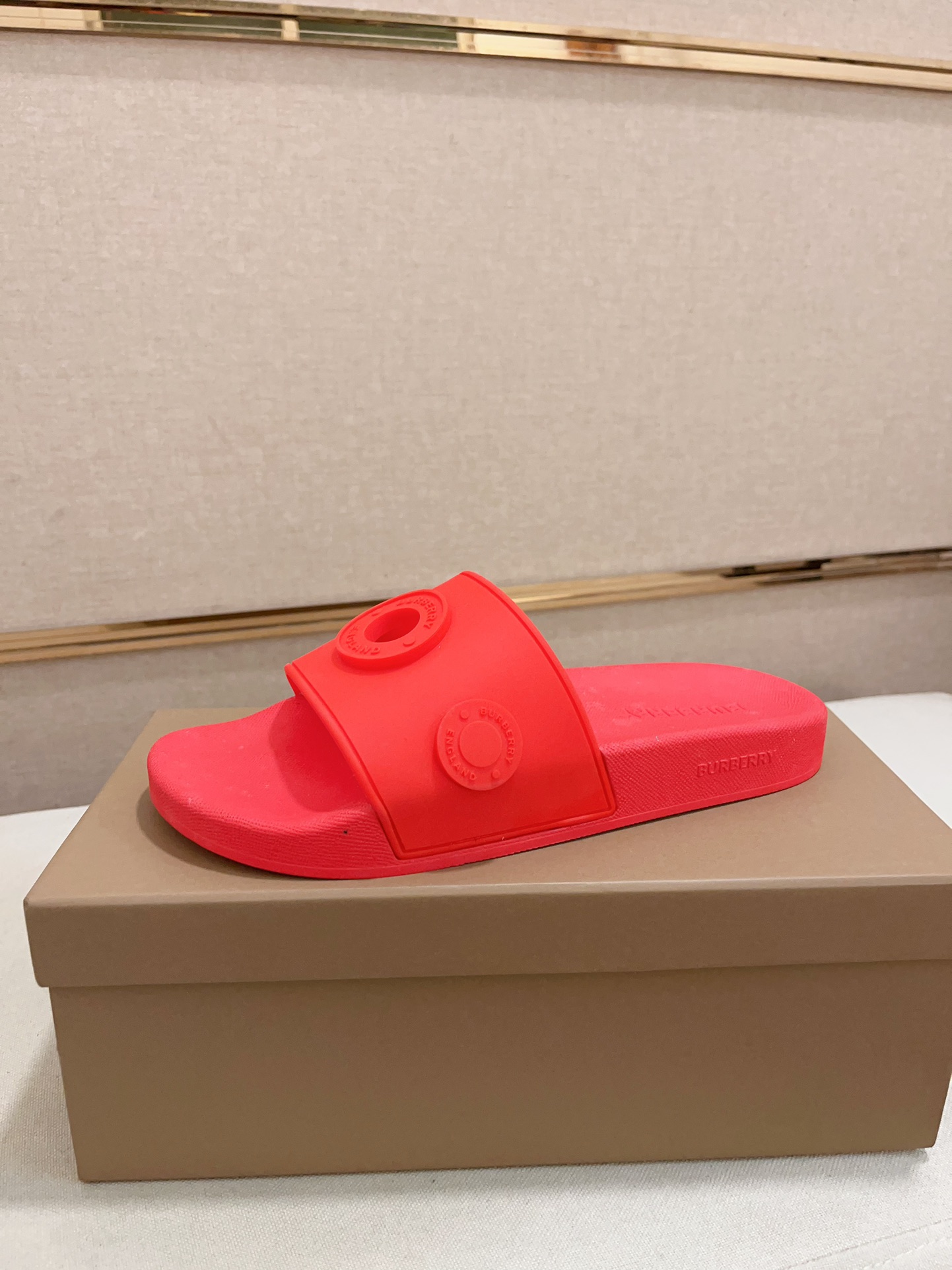 Precio de fábrica: modelos de pareja [Burberry (Burberry) zapatillas] de gama alta de la marca sitio