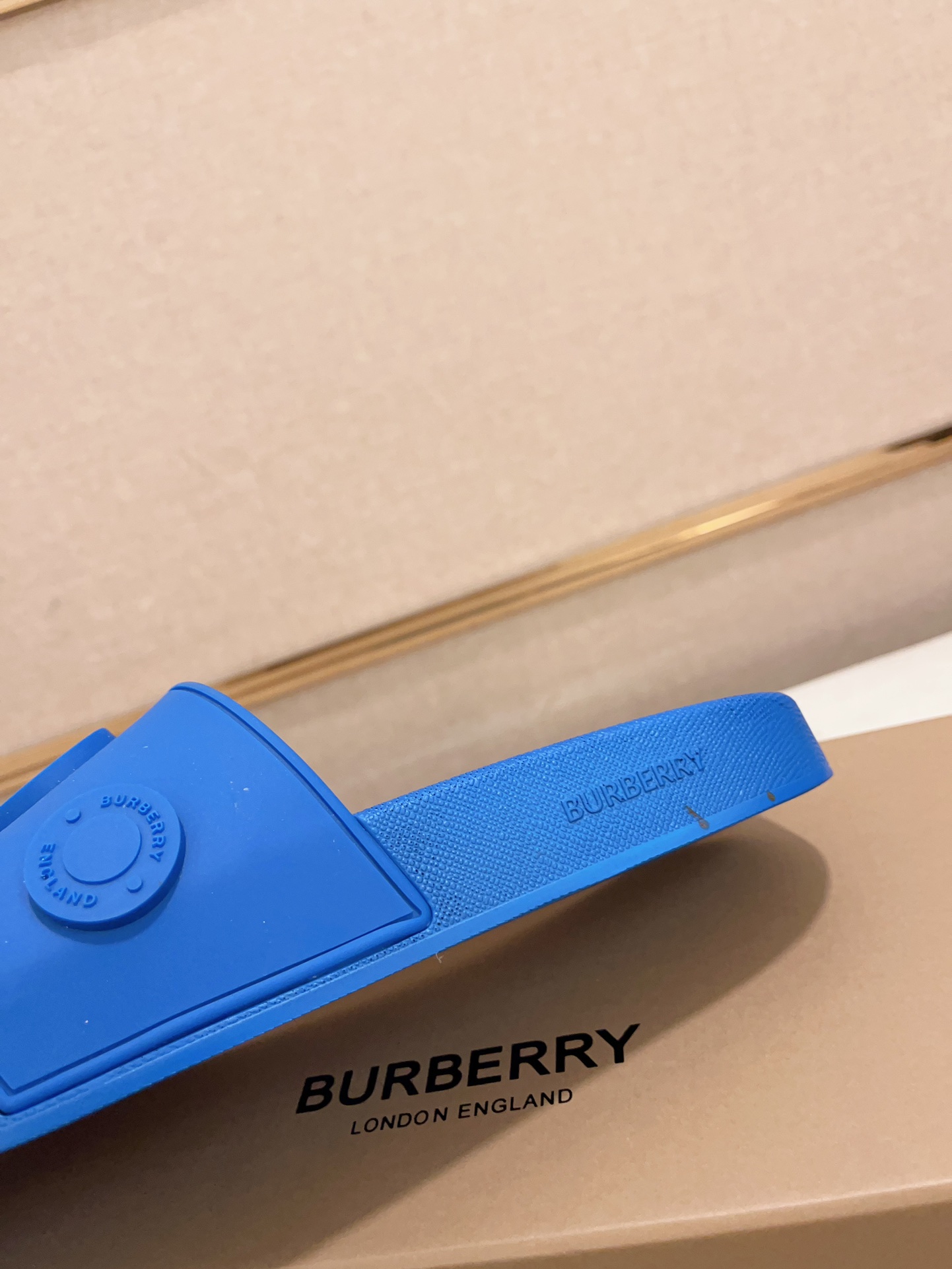 Precio de fábrica: modelos de pareja [Burberry (Burberry) zapatillas] de gama alta de la marca sitio