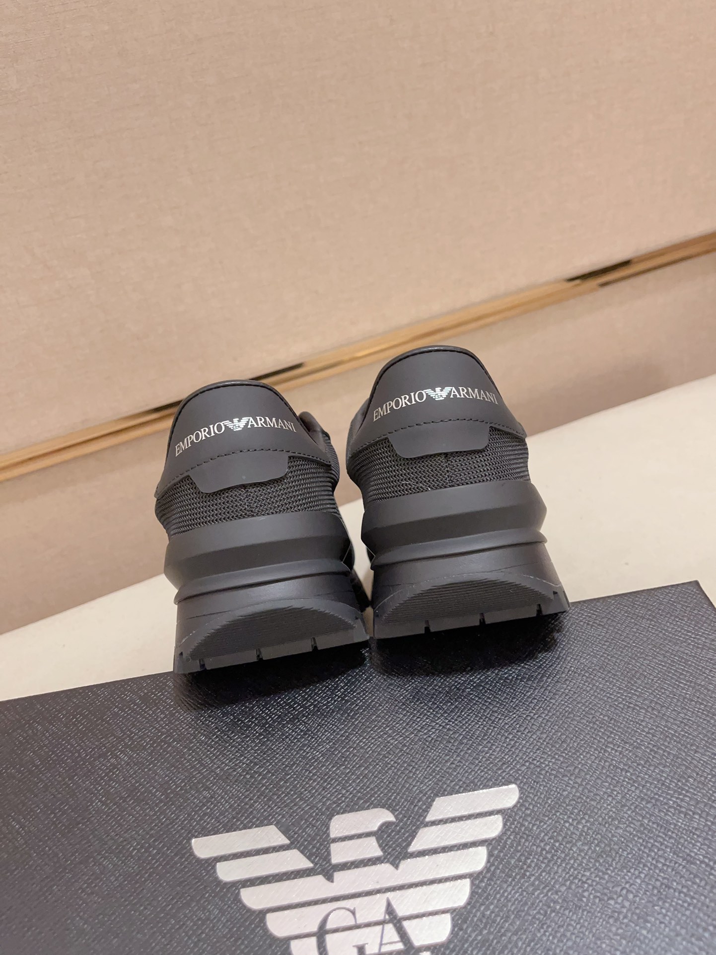 Precio de fábrica: 280Armani (Armani) sitio web oficial sincronizado con los últimos modelos de la p