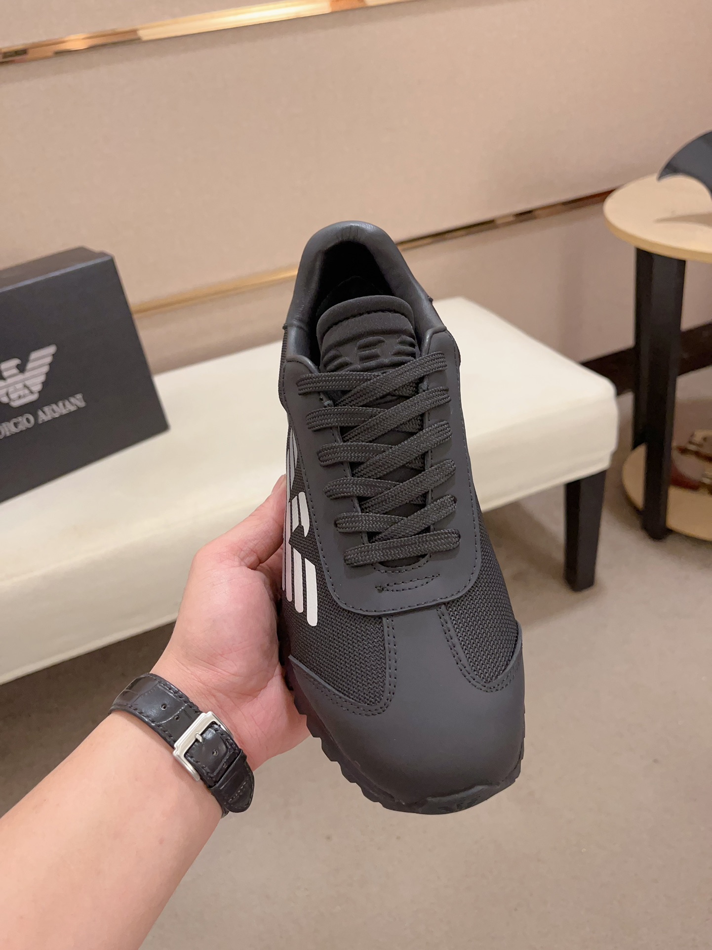 Precio de fábrica: 280Armani (Armani) sitio web oficial sincronizado con los últimos modelos de la p